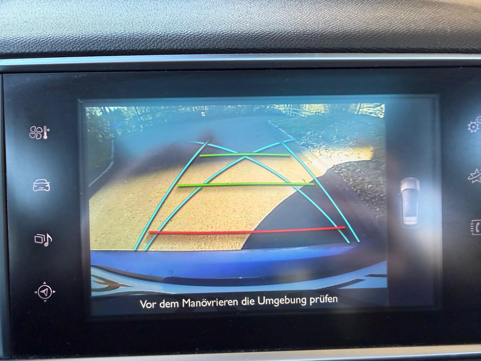 PEUGEOT 308 SW 1.2 THP Style Automatic - 12