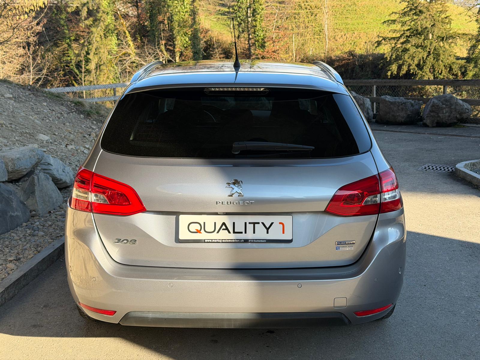 PEUGEOT 308 SW 1.2 THP Style Automatic - 4