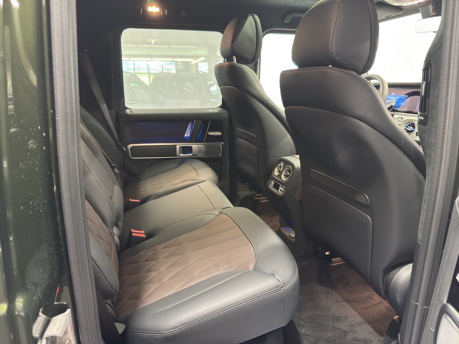 MERCEDES-BENZ G 450d - 10