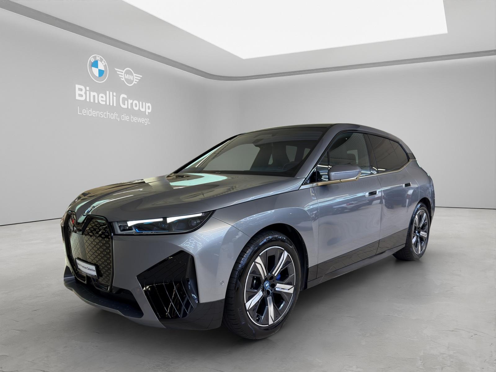 iX xDrive50 SportPaket