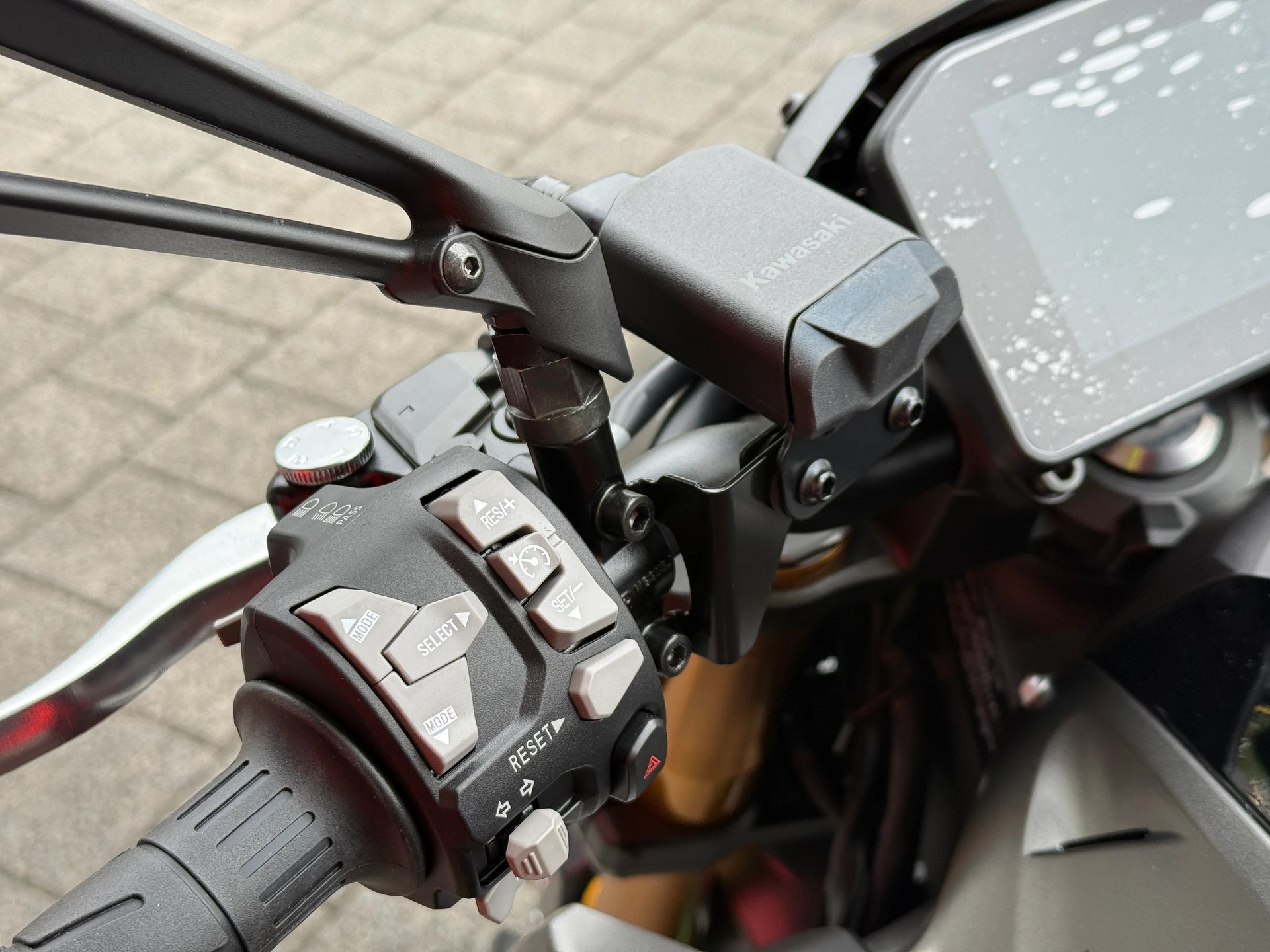 KAWASAKI Z1100 SE - 9