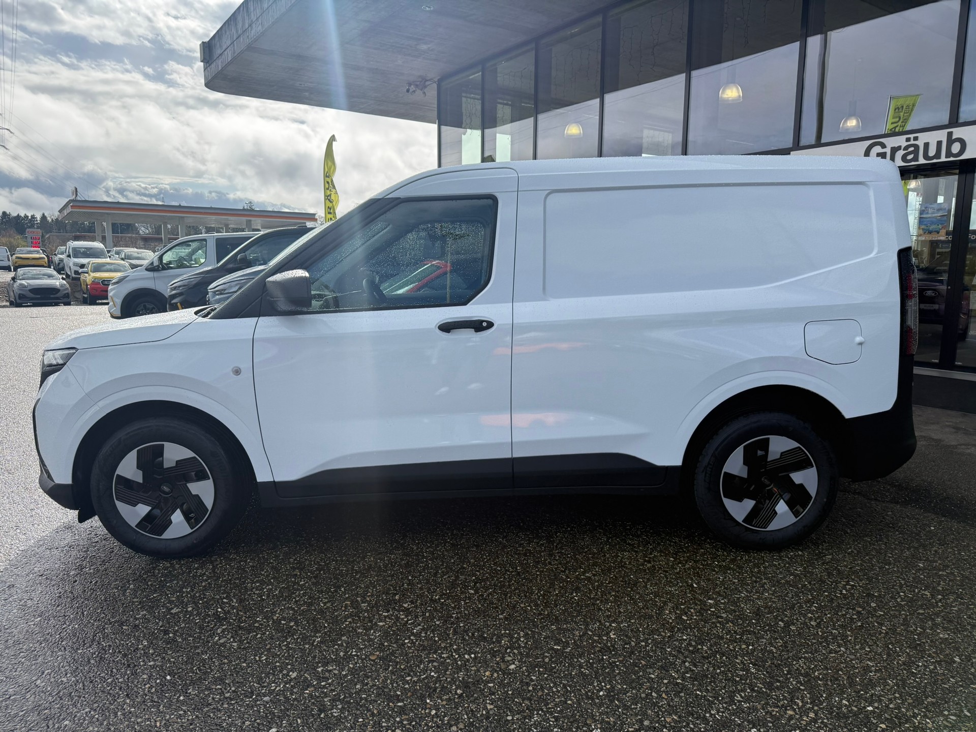 FORD E-Transit Courier Van Trend 43,5kWh - 4