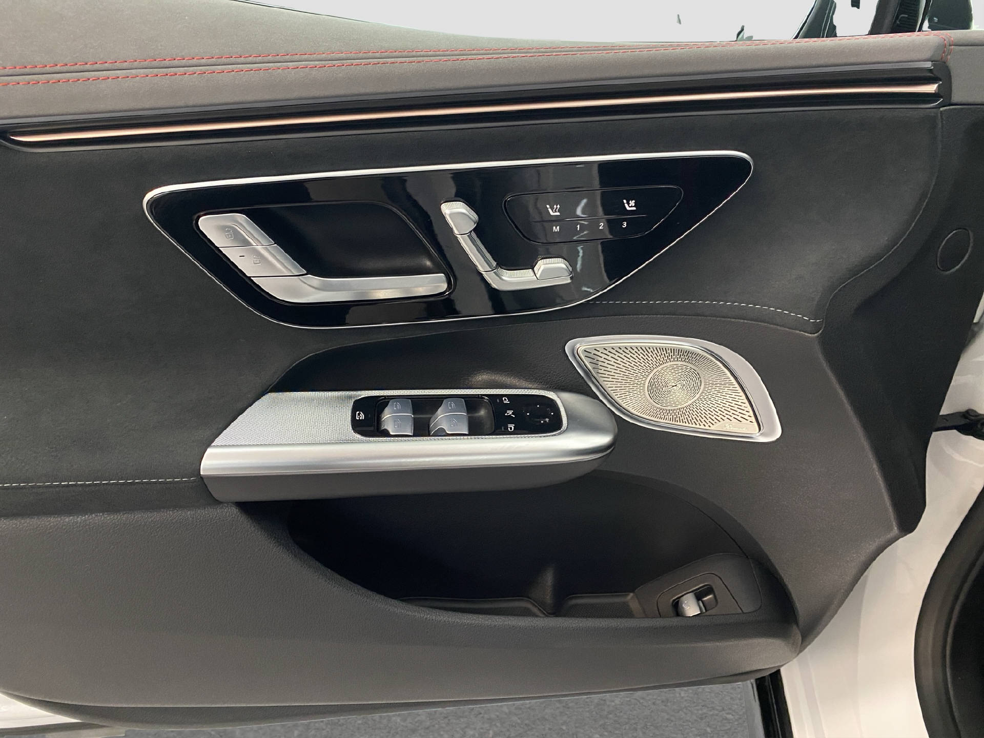 MERCEDES-BENZ EQE 43 AMG 4MATIC - 14