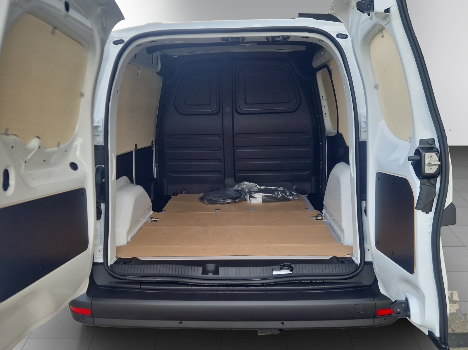 MERCEDES-BENZ eCitan 45kWh Worker Pro - 6