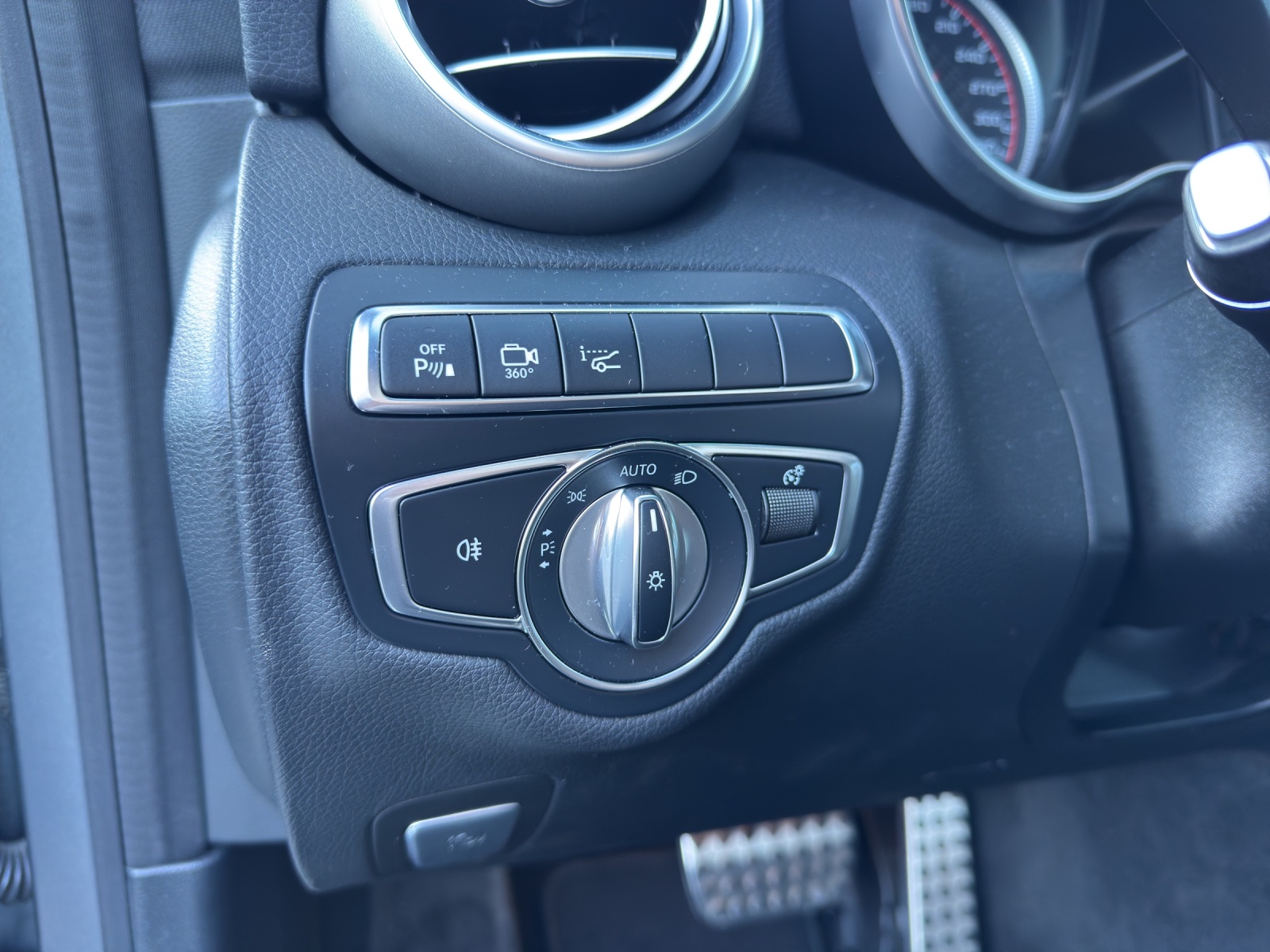 MERCEDES-BENZ C 63 S AMG Speedshift - 11