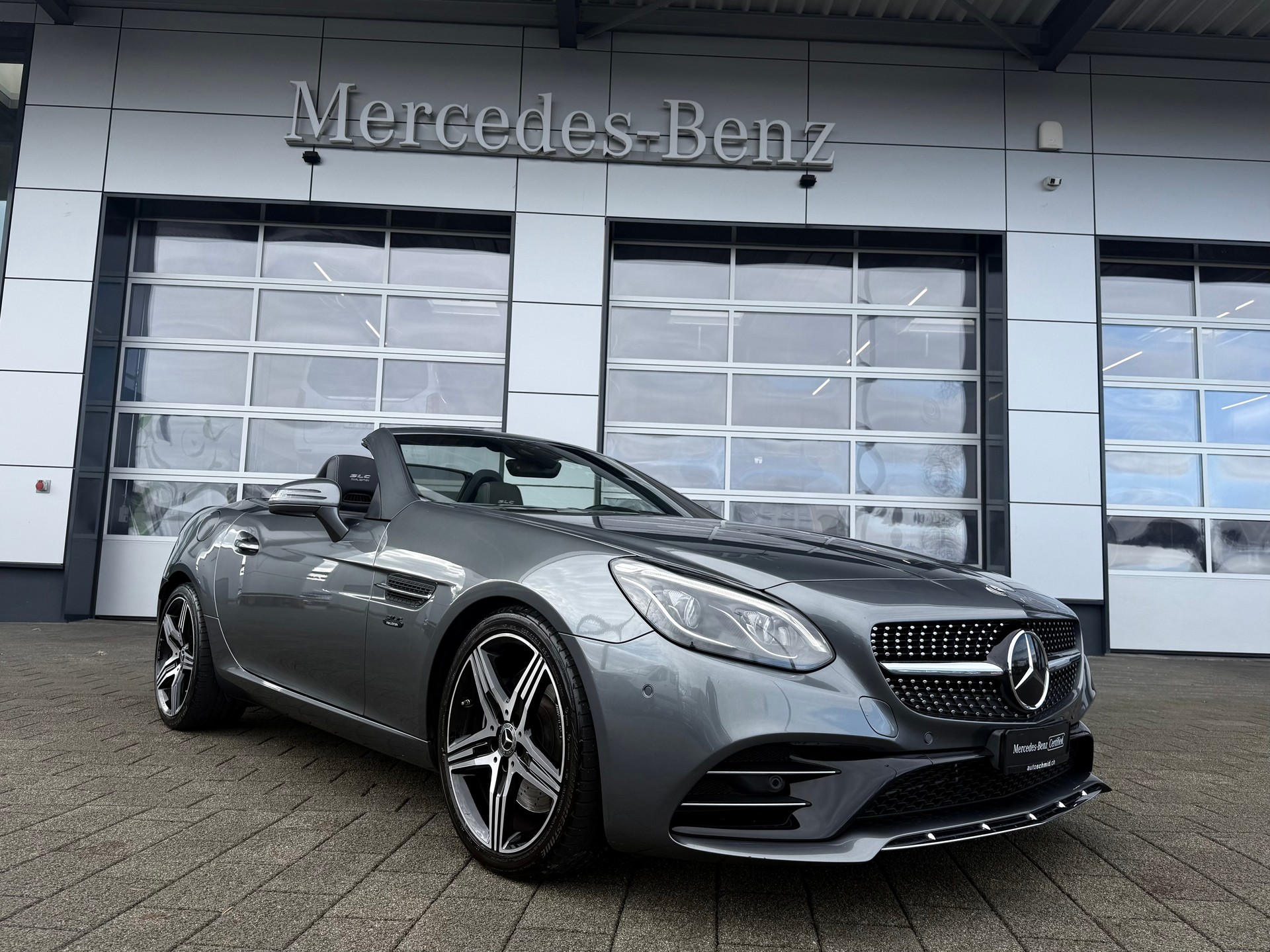 MERCEDES-BENZ SLC 200 Final Edition 9G-Tronic