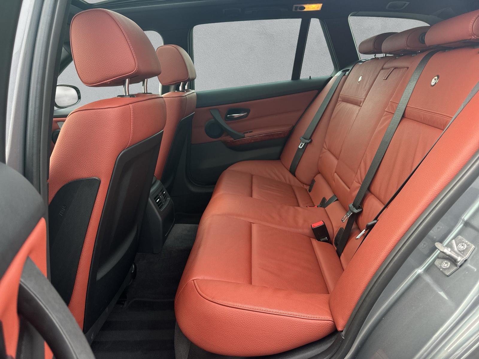 BMW-ALPINA B3 Touring 3.0 Biturbo 4x4 (CH) AHK 1.8T - 12