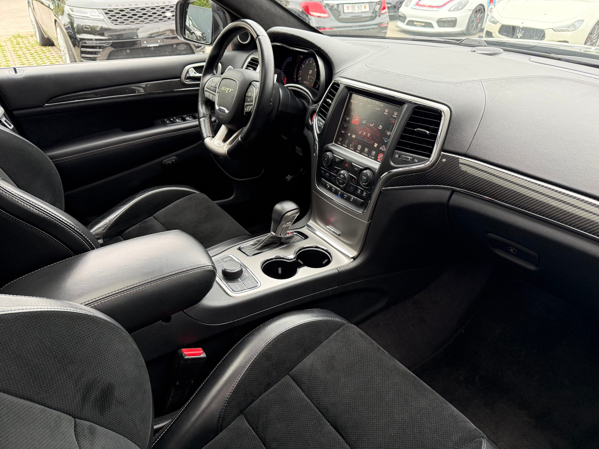 JEEP Grand Cherokee 6.4 V8 HEMI SRT8 Automatic - 9