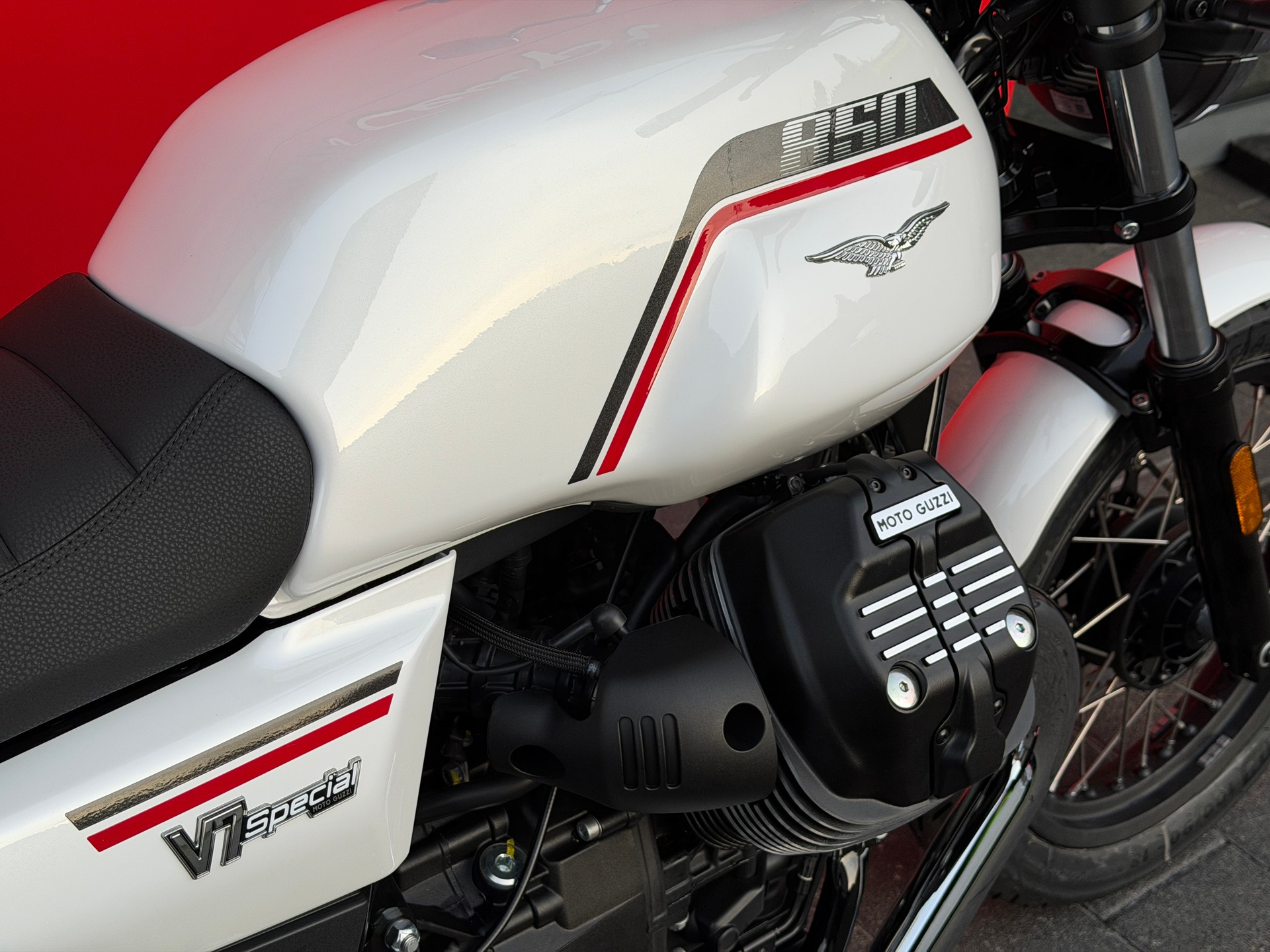 MOTO GUZZI V7 IV 850 Special E5+ - 9