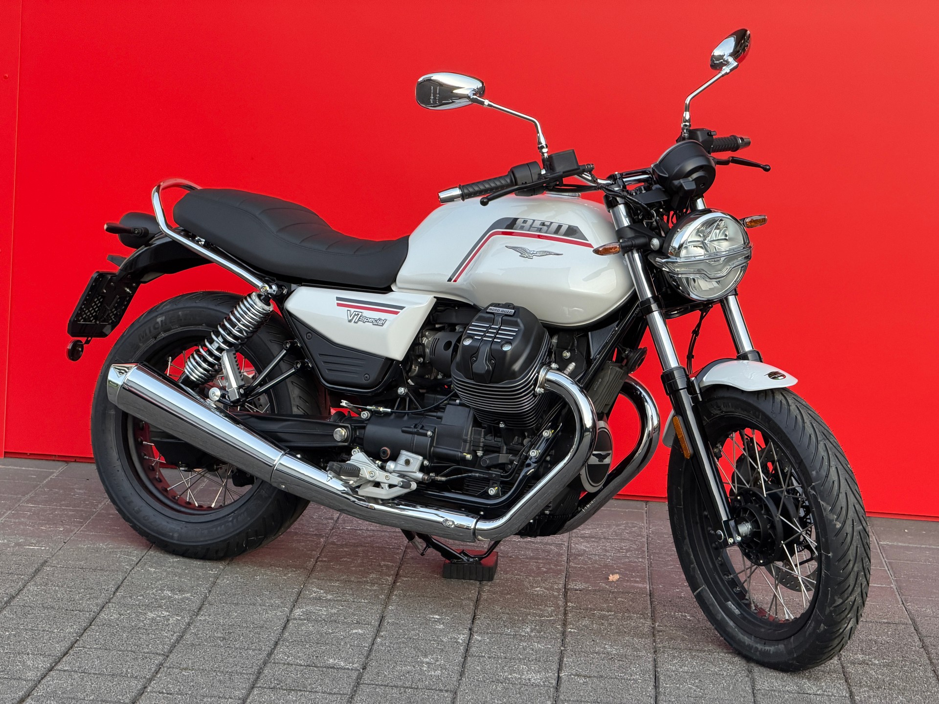 MOTO GUZZI V7 IV 850 Special E5+ - 2