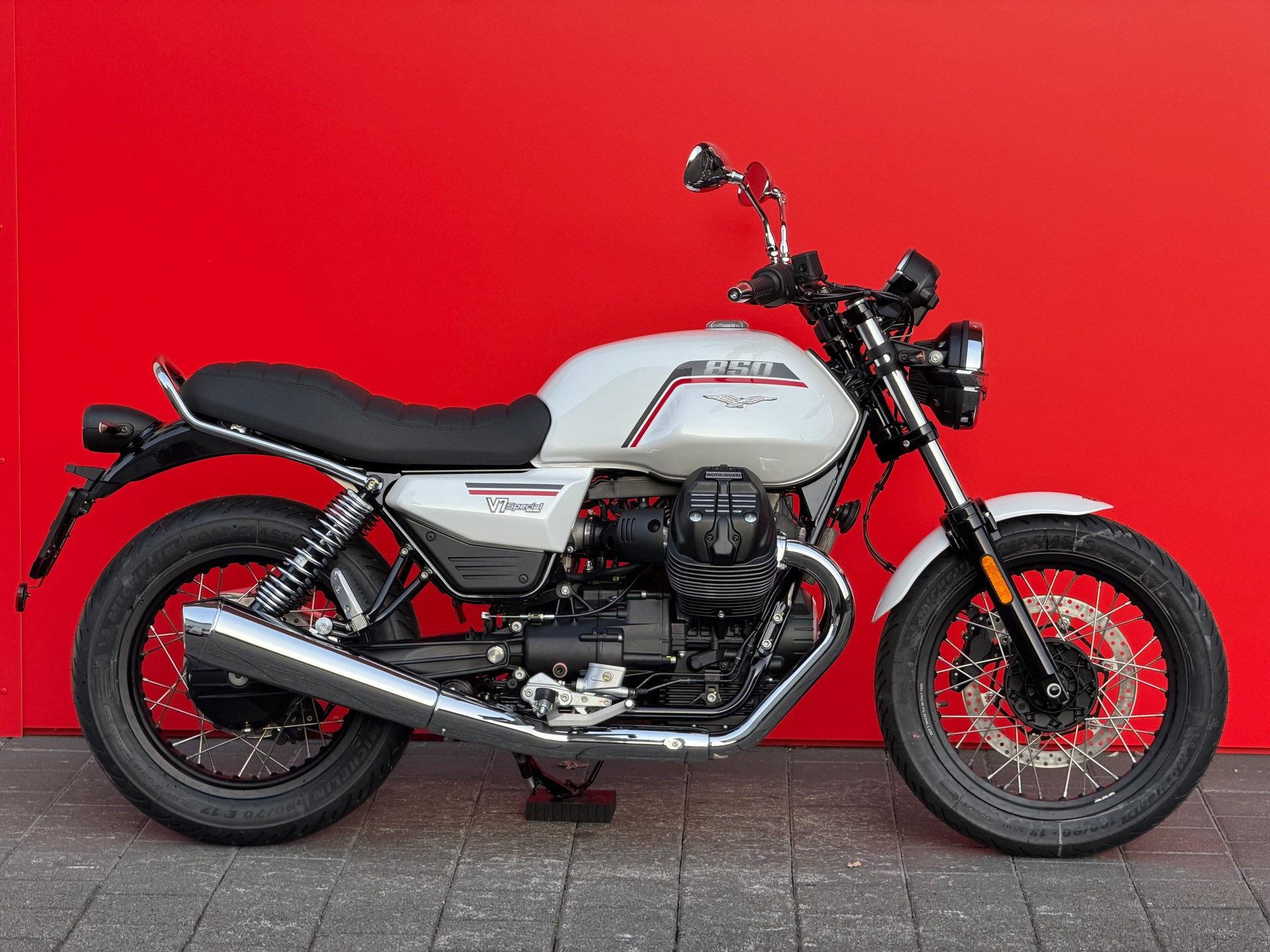 MOTO GUZZI V7 IV 850 Special E5+ - 1