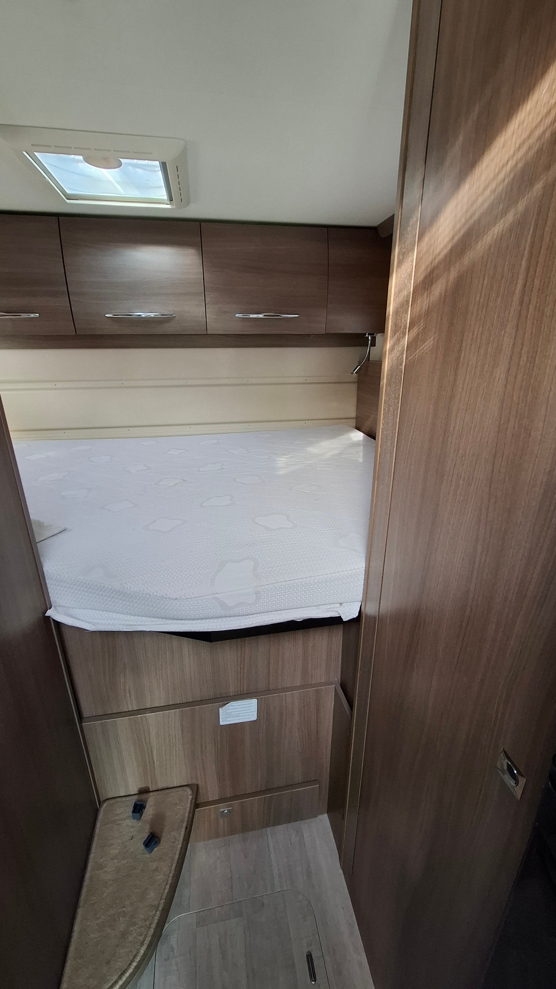 CHALLENGER Genesis 294 5 places (Marquise, Porte-vélos 4 vélos, Caméra de recul) - 10