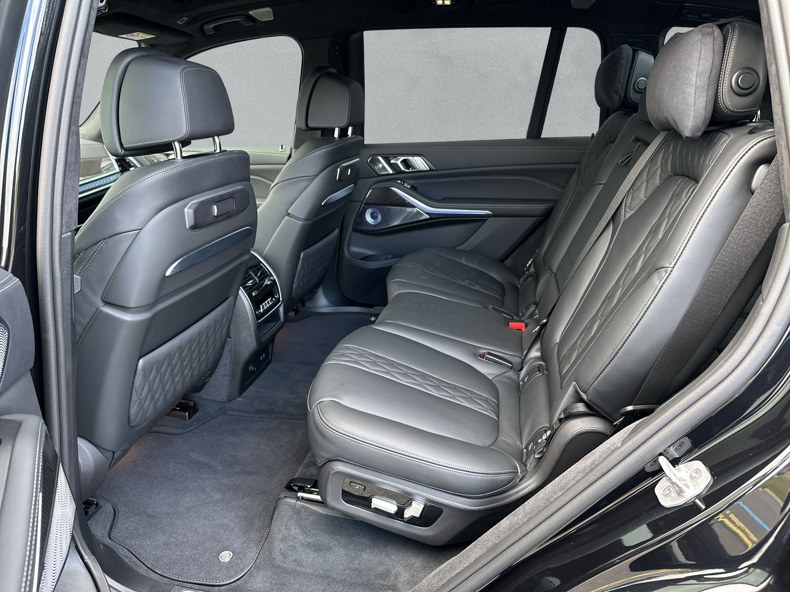 BMW-ALPINA XB 7 Manufaktur 4.4 G07 (CH) AHK - 9