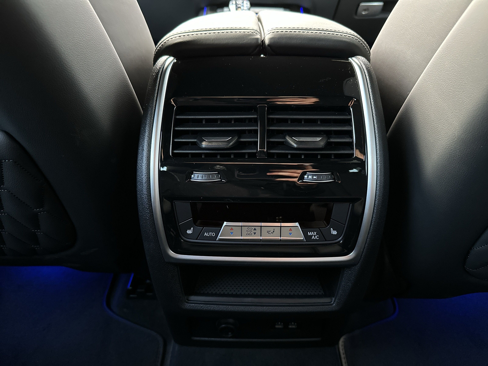 BMW-ALPINA XB 7 Manufaktur 4.4 G07 (CH) AHK - 17