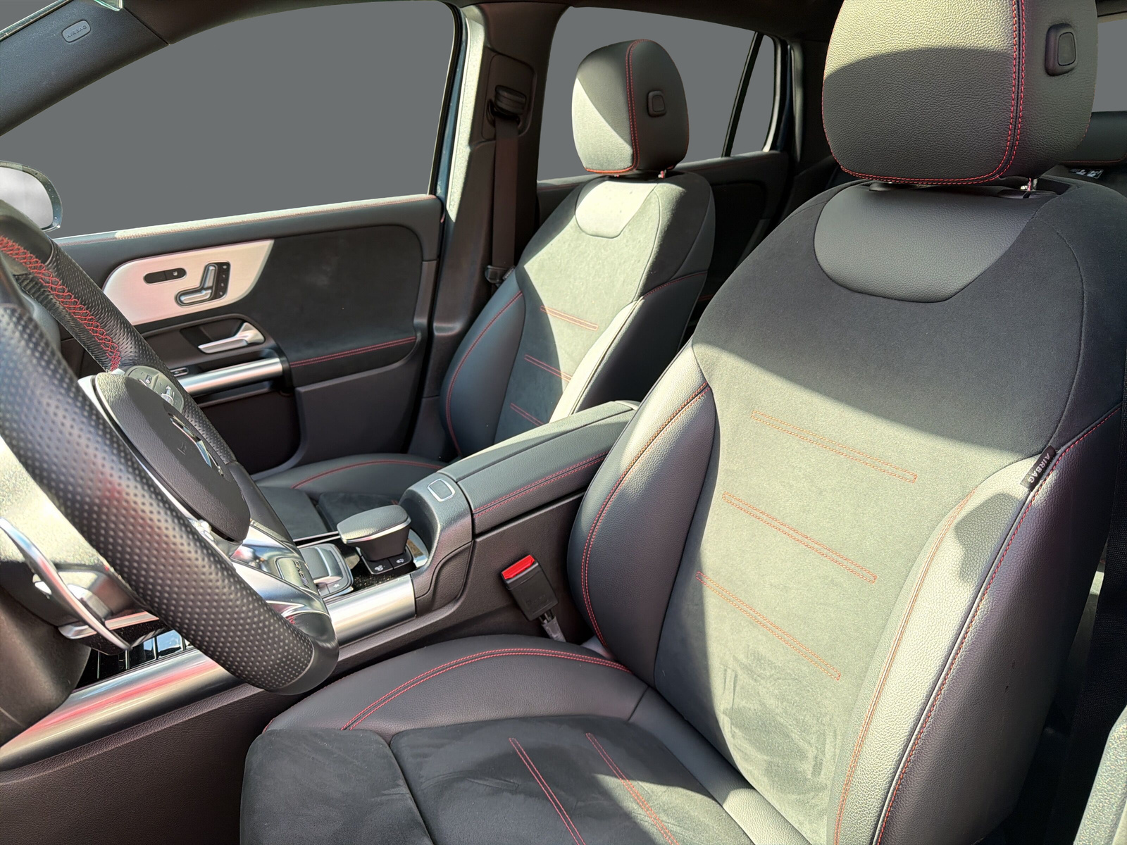 MERCEDES-BENZ GLA 35 AMG 4Matic - 9