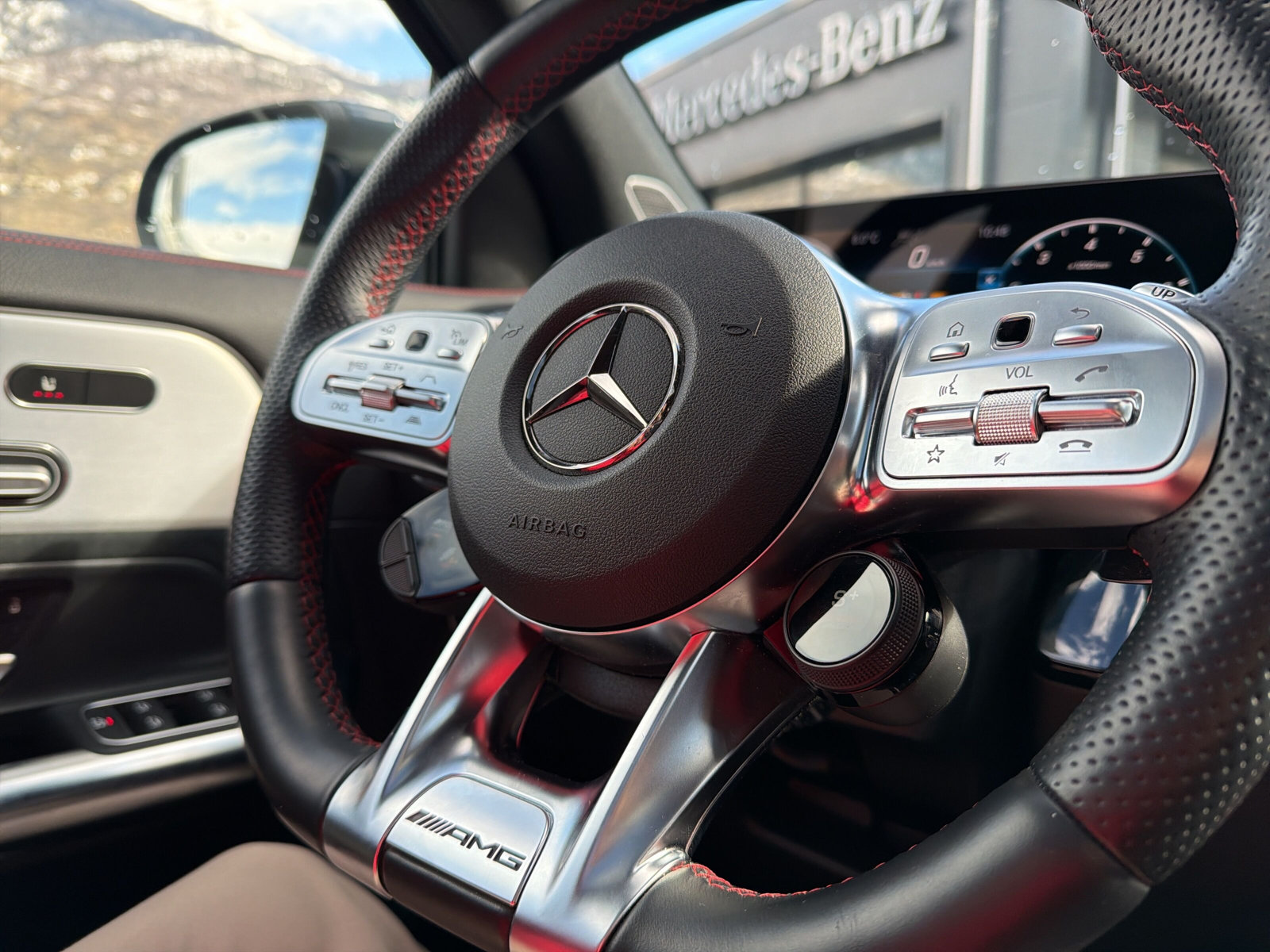 MERCEDES-BENZ GLA 35 AMG 4Matic - 27