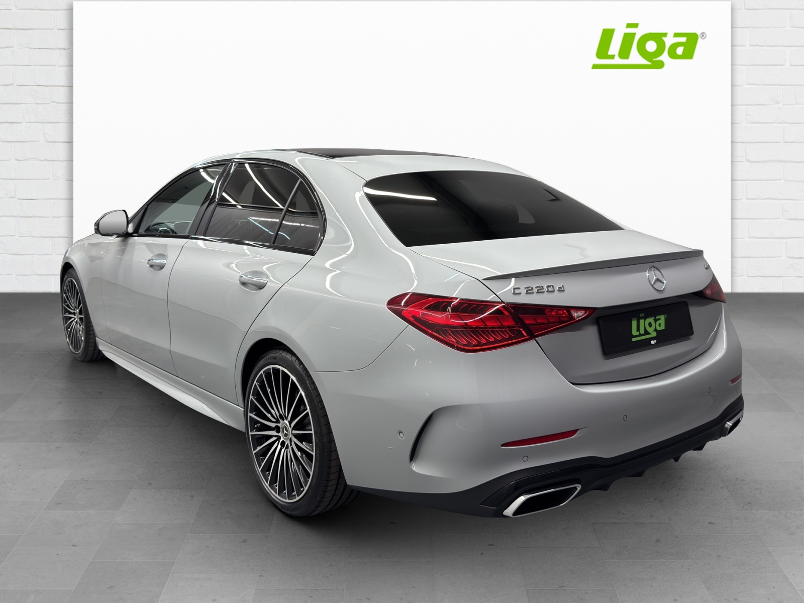 MERCEDES-BENZ C 220 d AMG Line 4Matic Swiss Star - 4