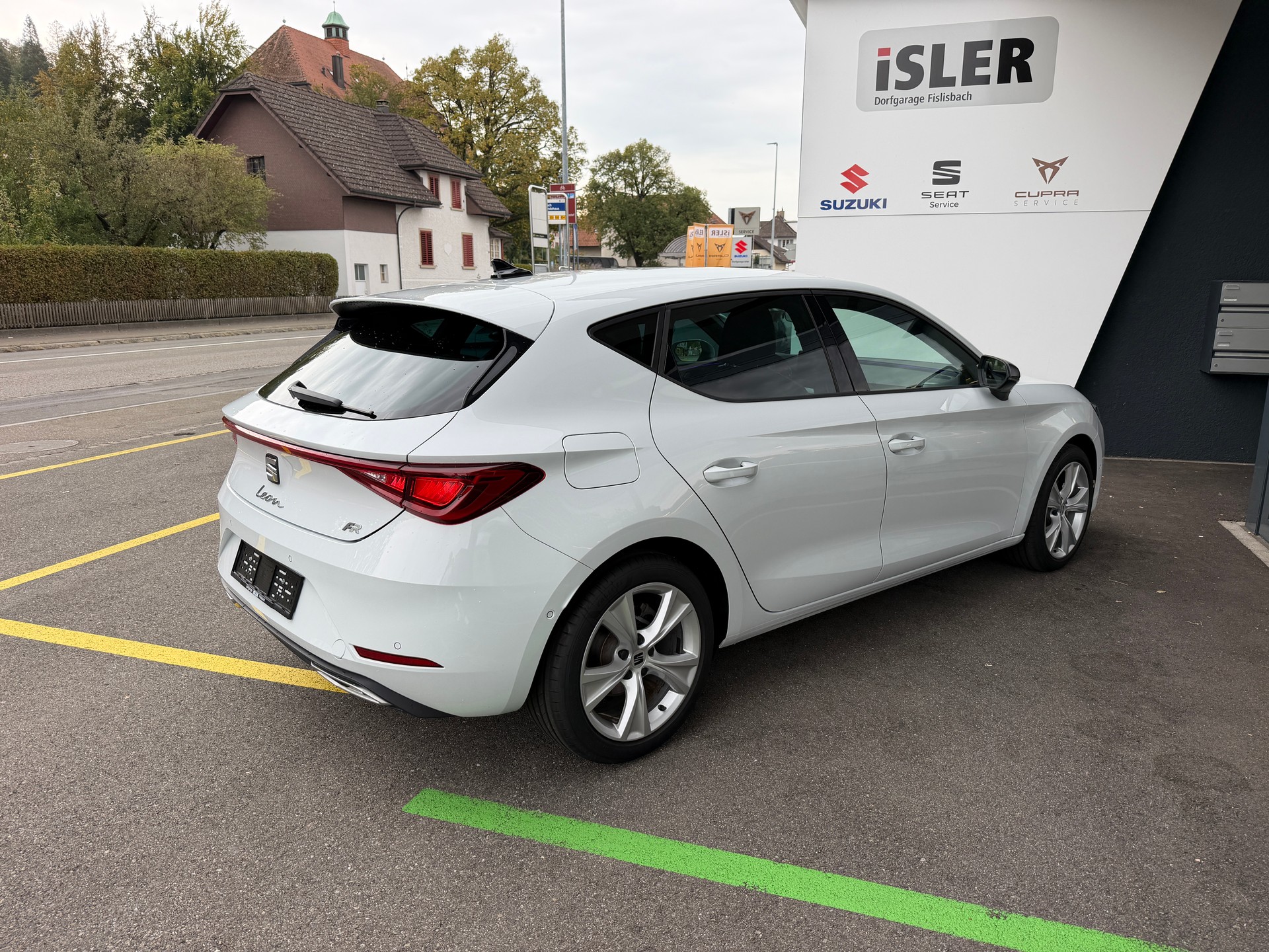 SEAT Leon 1.5 eTSI mHEV DSG FR - 6