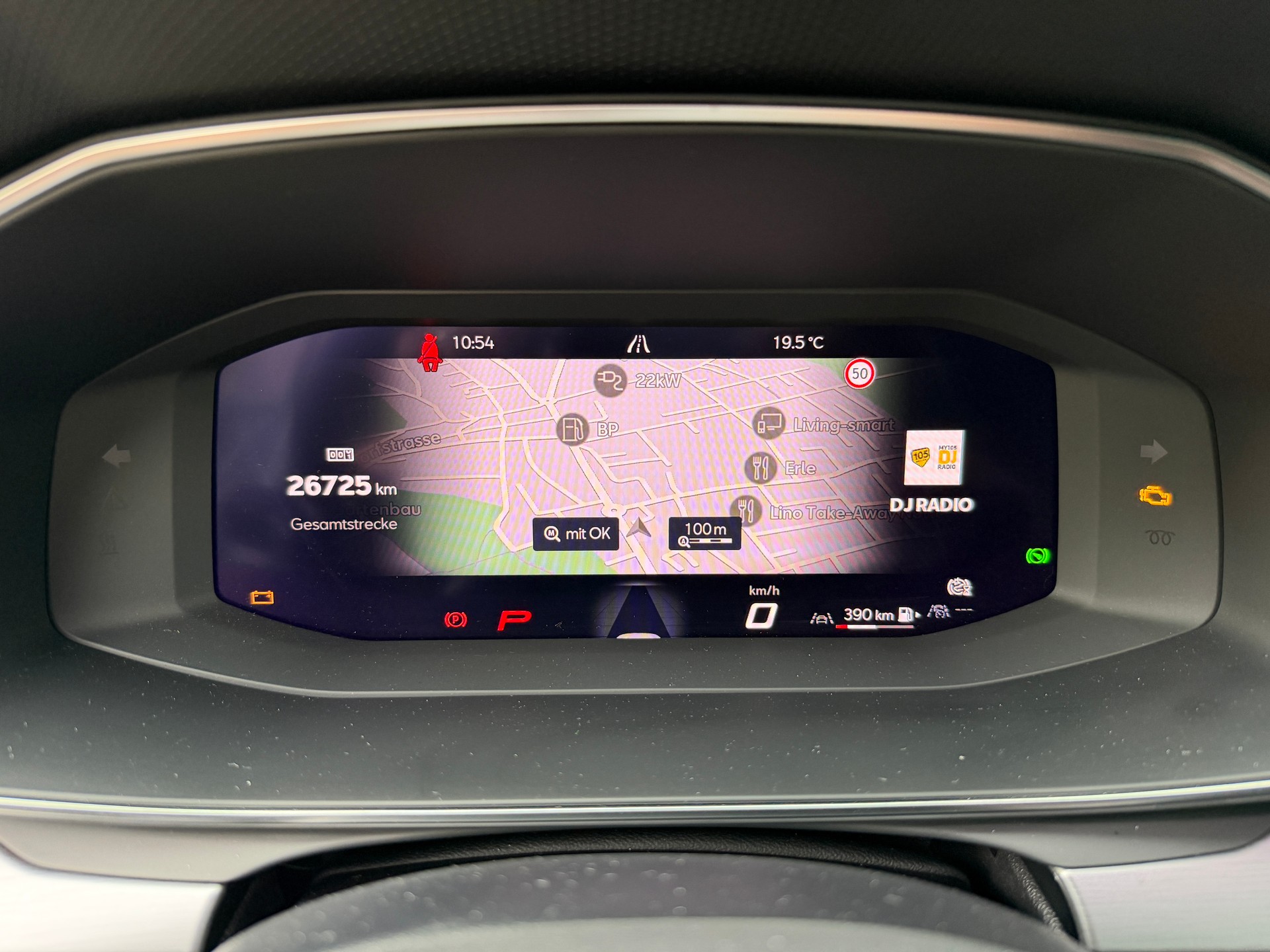 SEAT Leon 1.5 eTSI mHEV DSG FR - 12