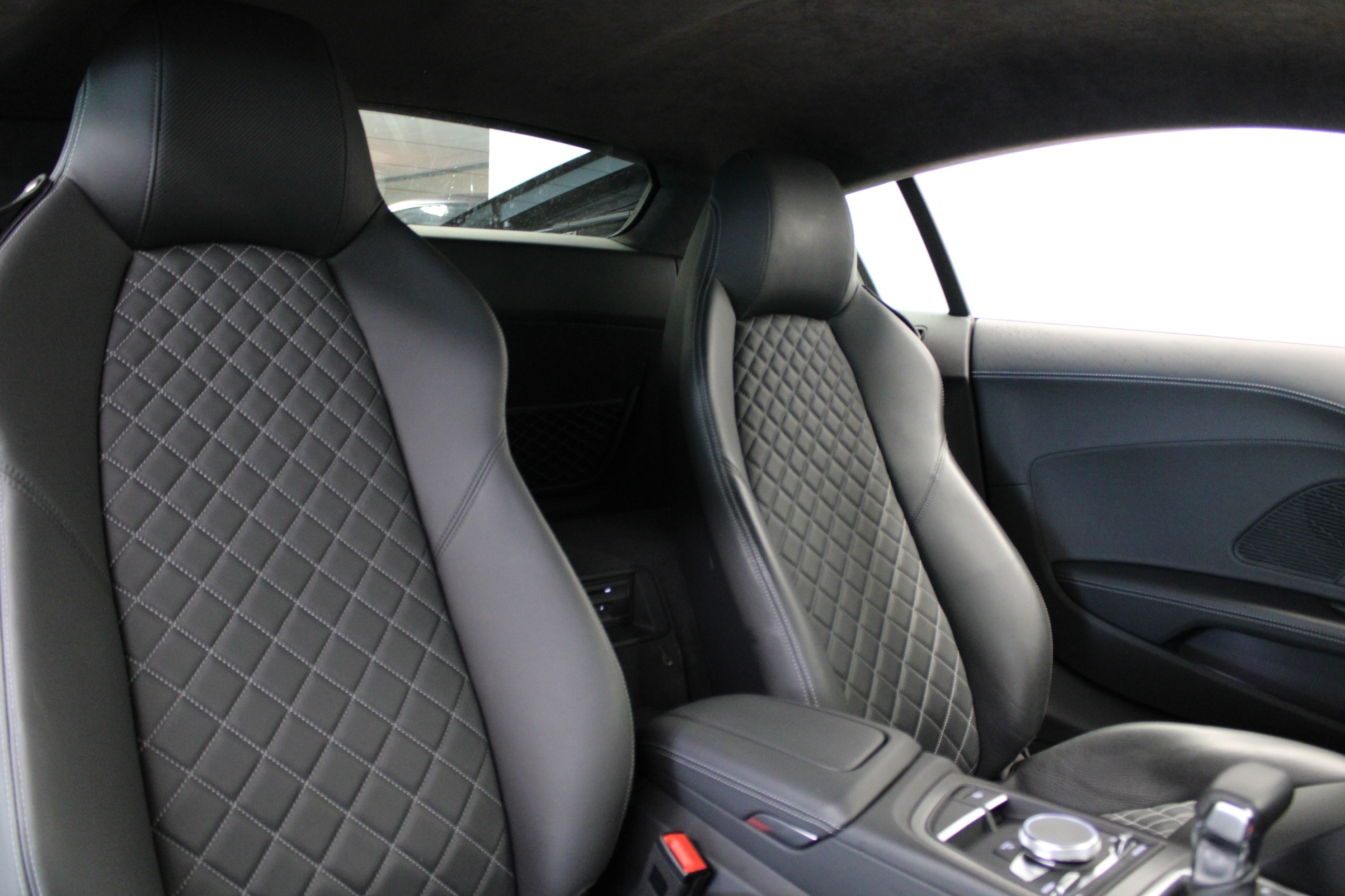 R8 Coupé performance S-Tronic thumbnail n°6
