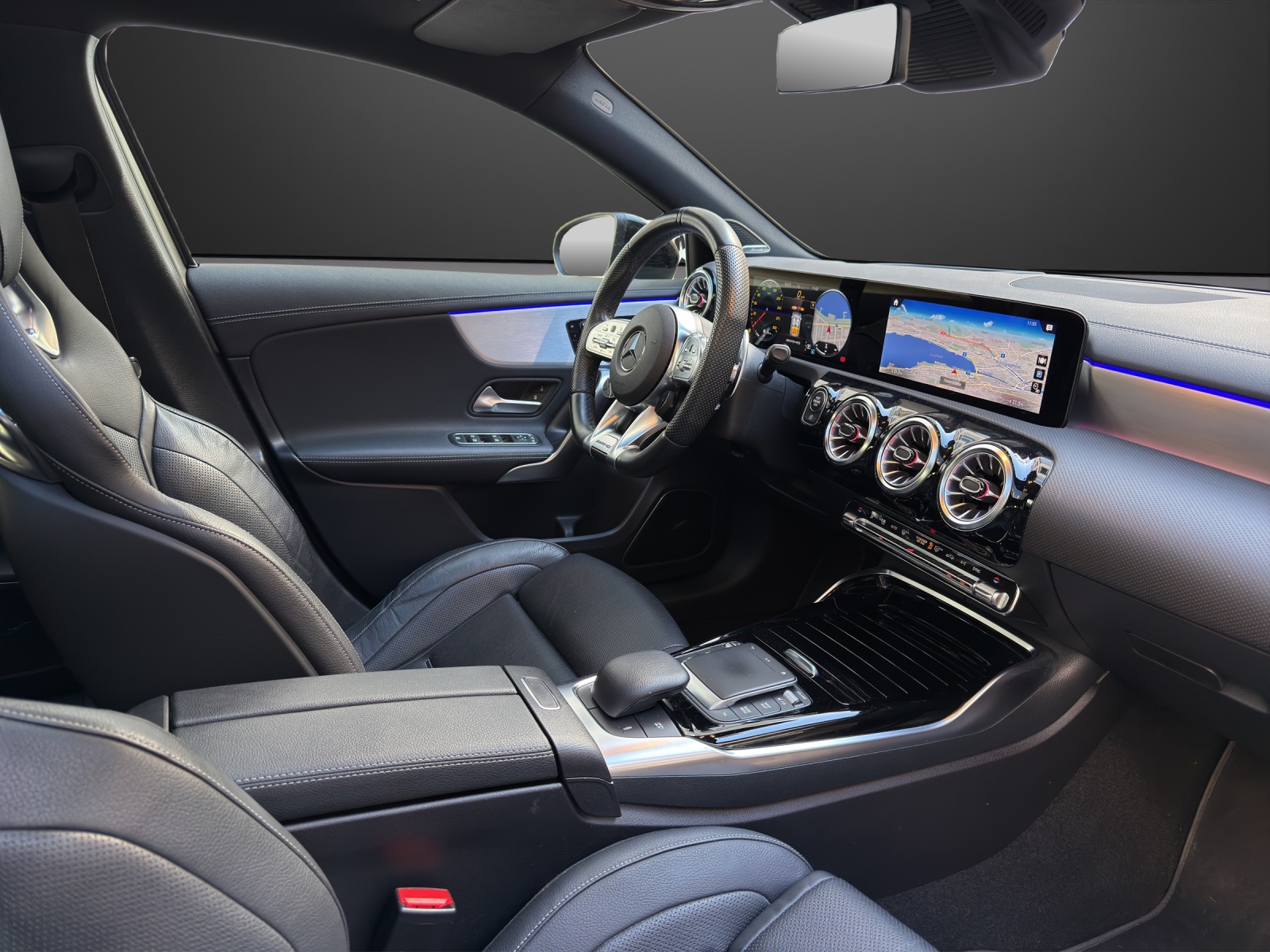 MERCEDES-BENZ A 45 S AMG 4Matic+ Speedshift - 13