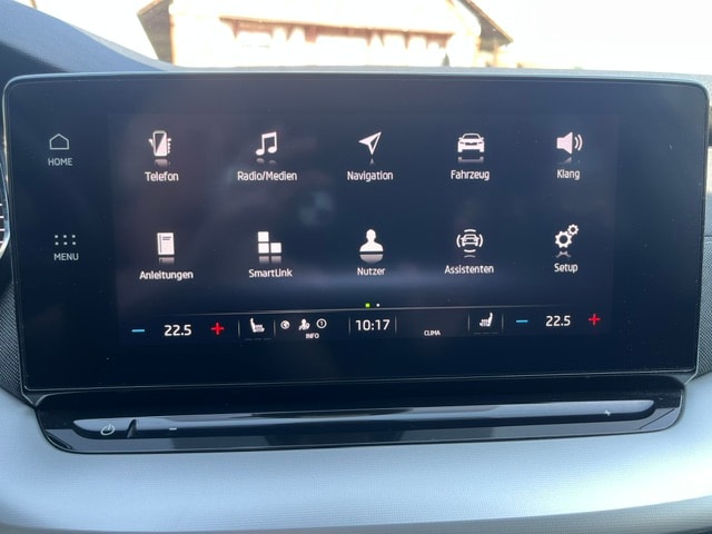 SKODA Octavia Combi 2.0 TDI Style DSG - 10