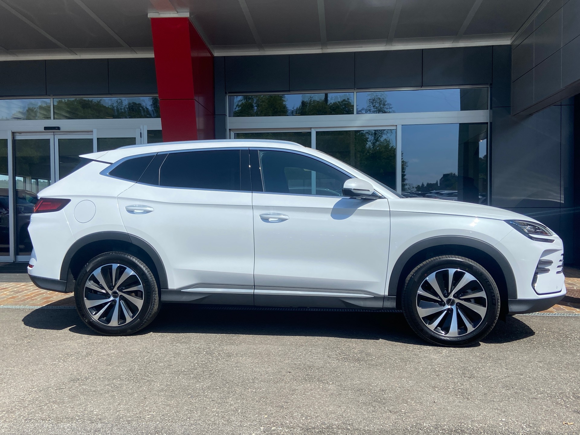 BYD Seal U DM-i Design AWD - 14