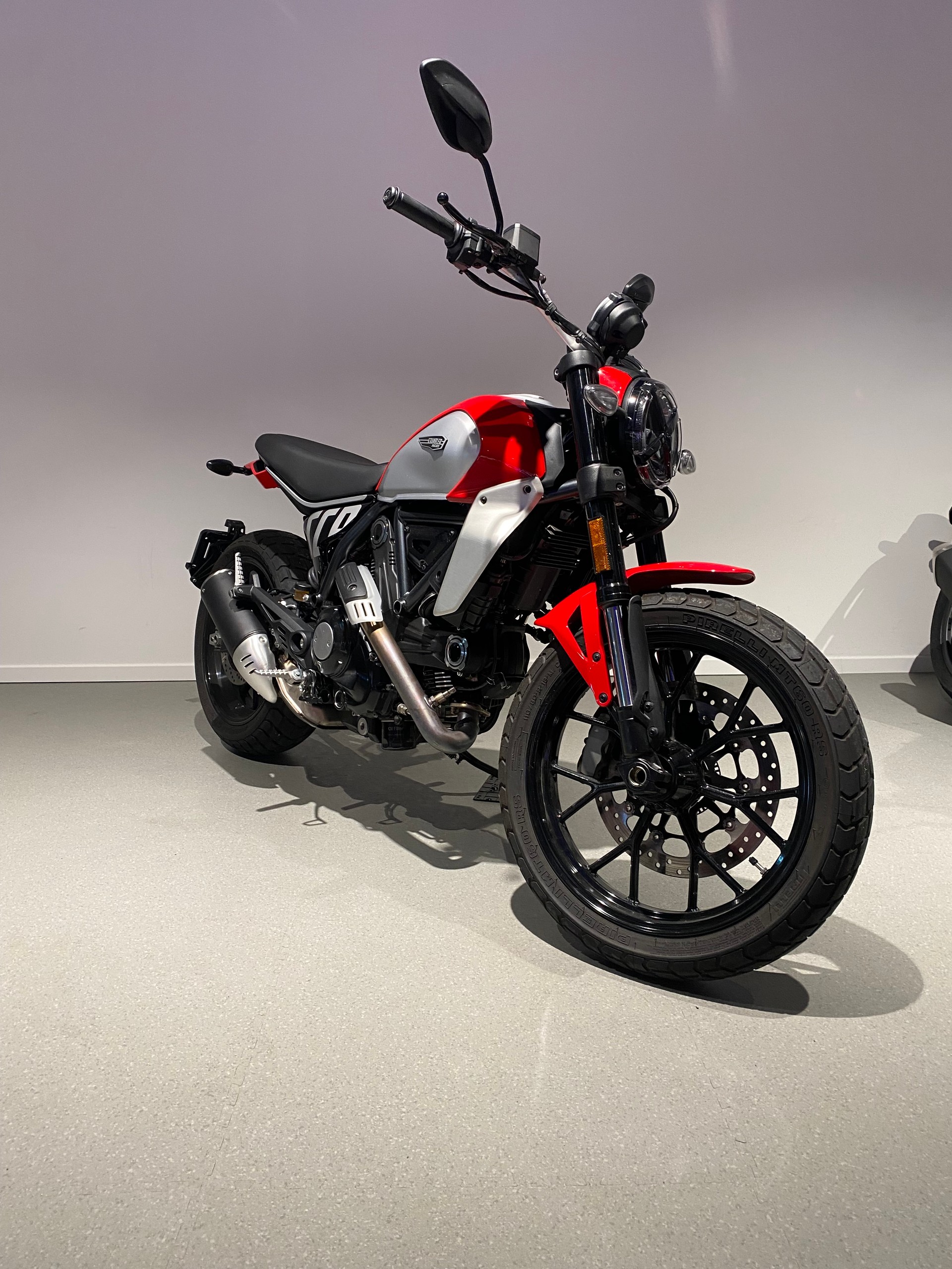 DUCATI Scrambler 803 Icon - 2