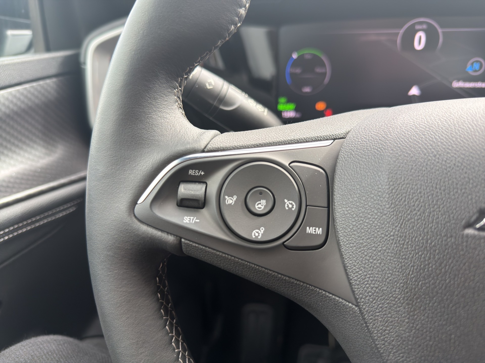 OPEL Mokka-e GS Line electric - 25