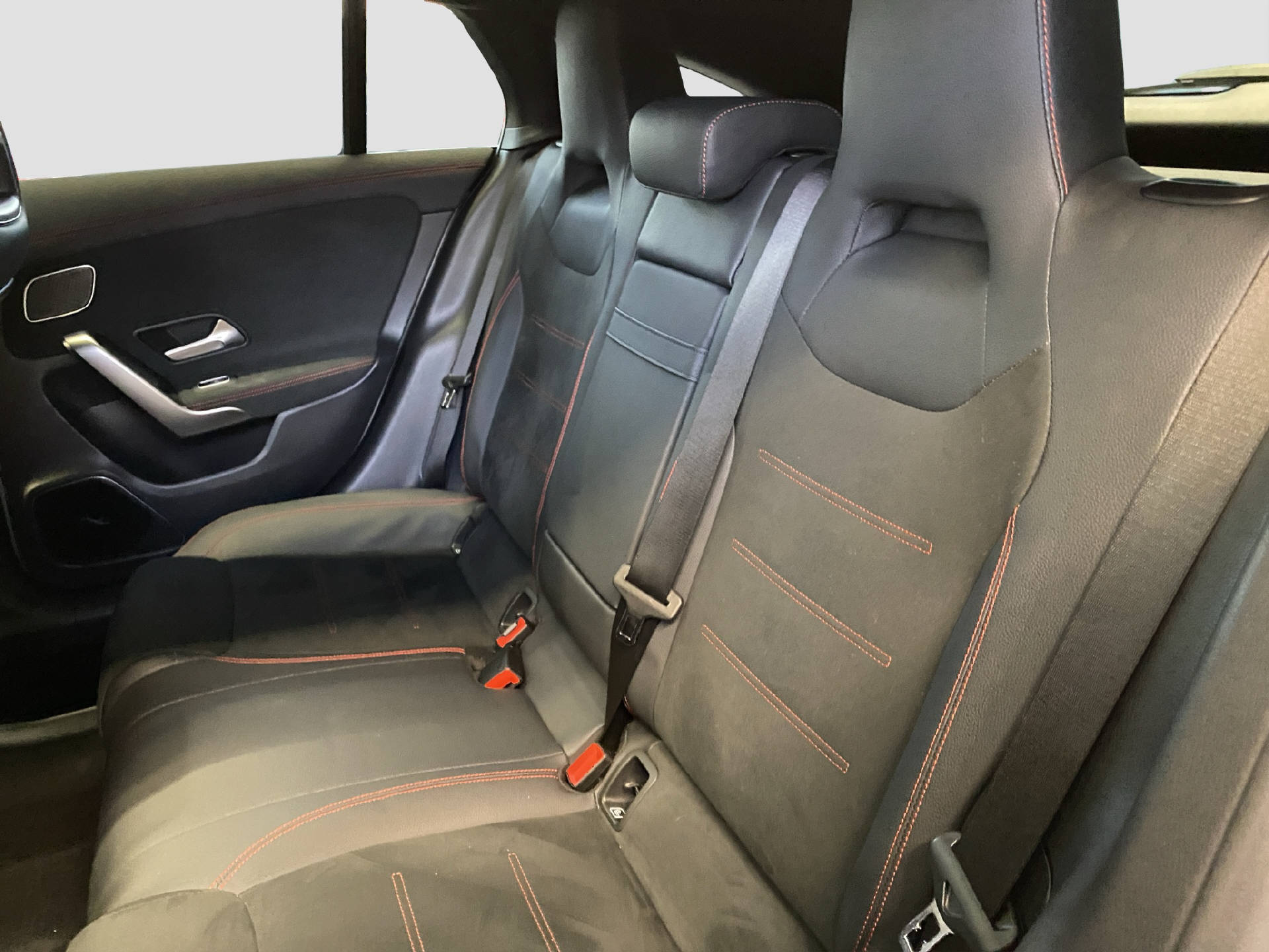 MERCEDES-BENZ CLA 250 AMG Line Shooting Brake - 15