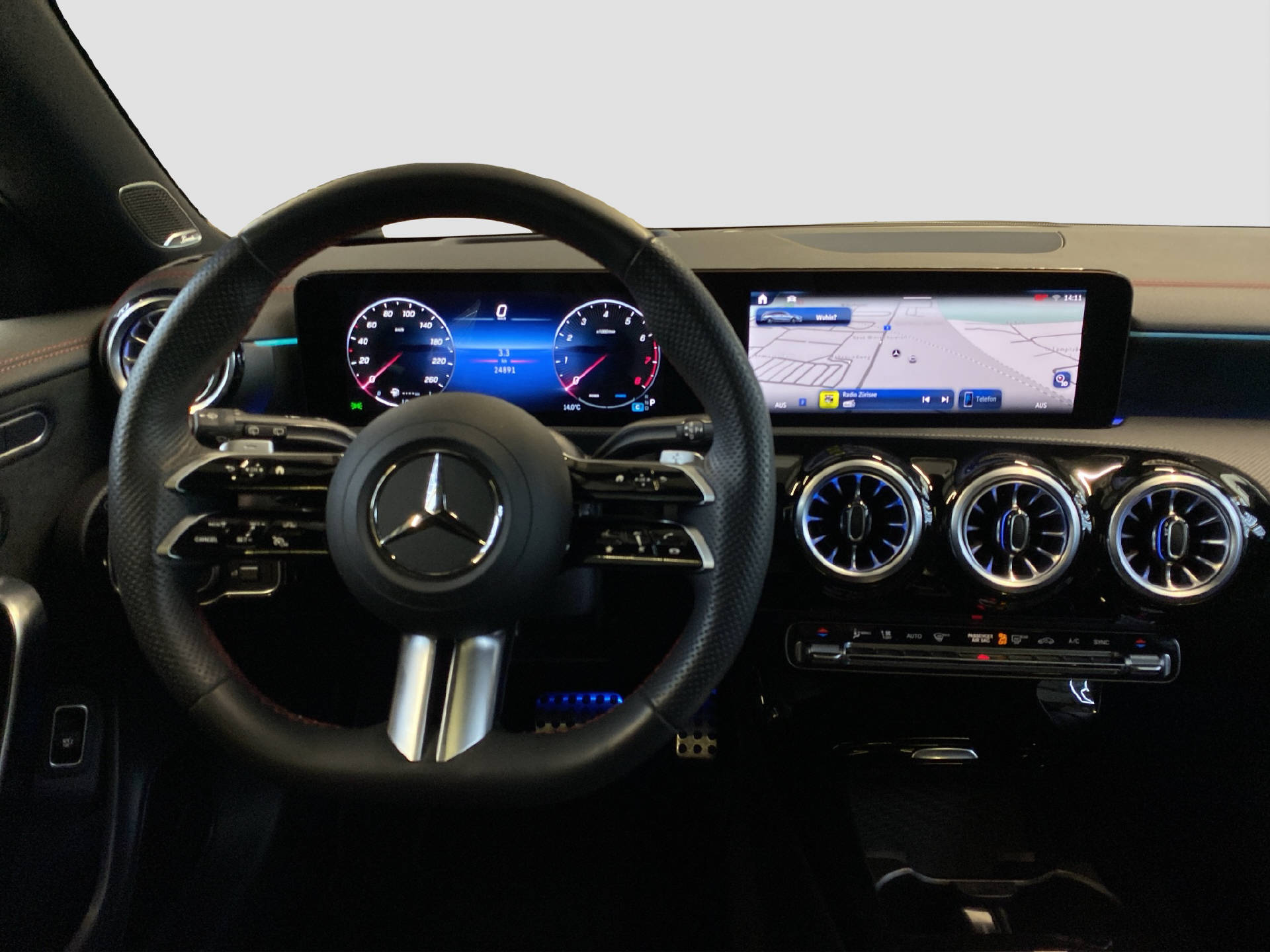 MERCEDES-BENZ CLA 250 AMG Line Shooting Brake - 9