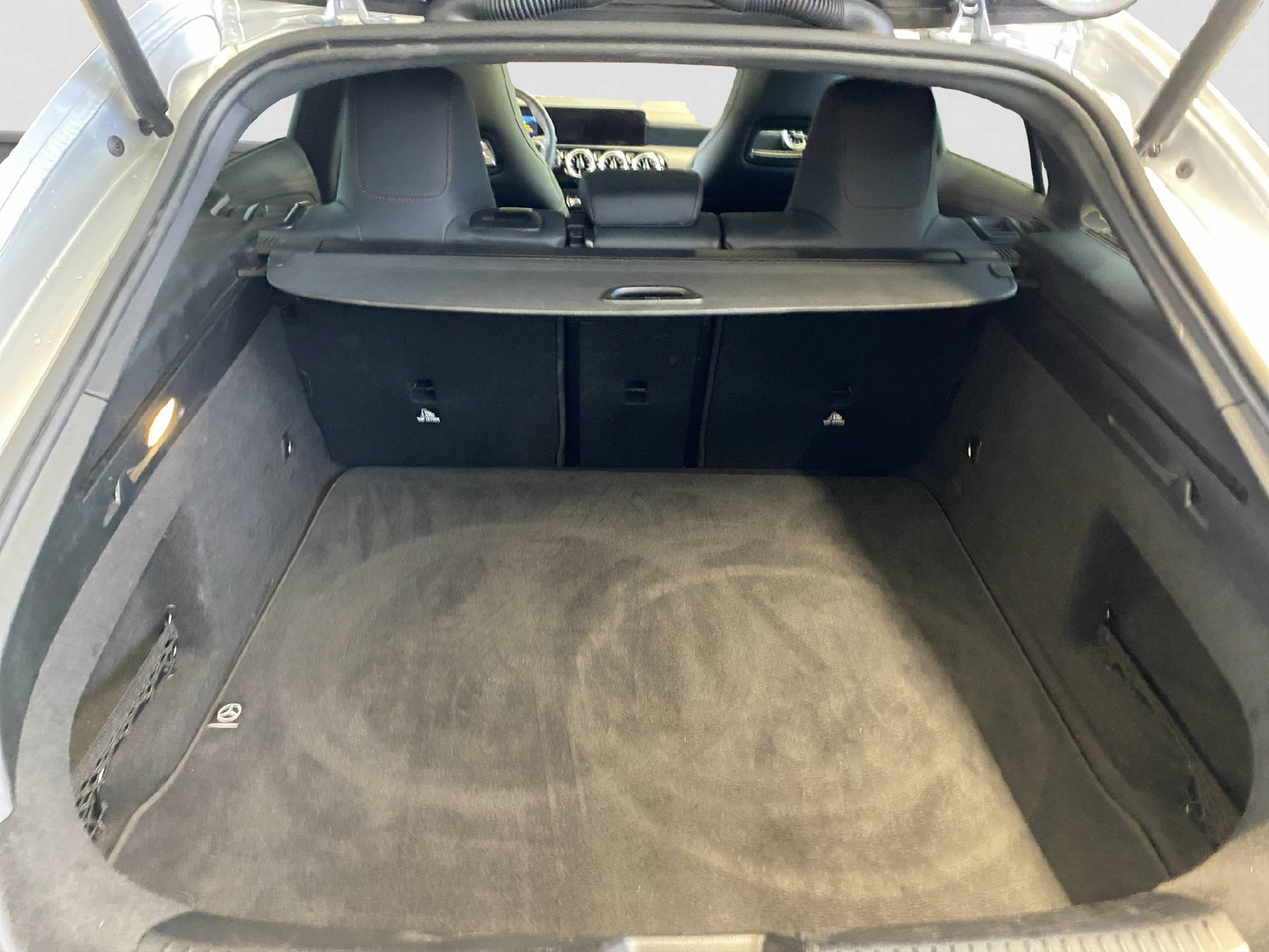 MERCEDES-BENZ CLA 250 AMG Line Shooting Brake - 16