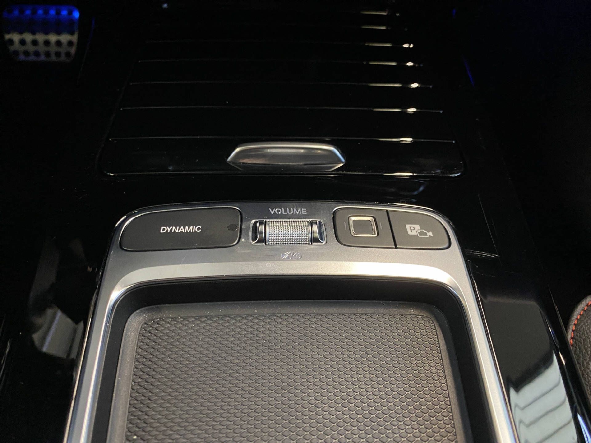 MERCEDES-BENZ CLA 250 AMG Line Shooting Brake - 11