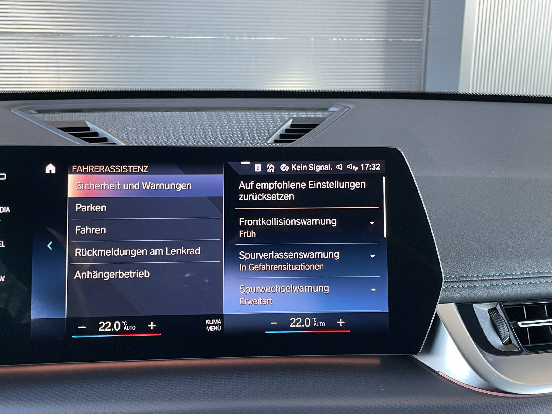 BMW X1 20d xDrive paddles-12