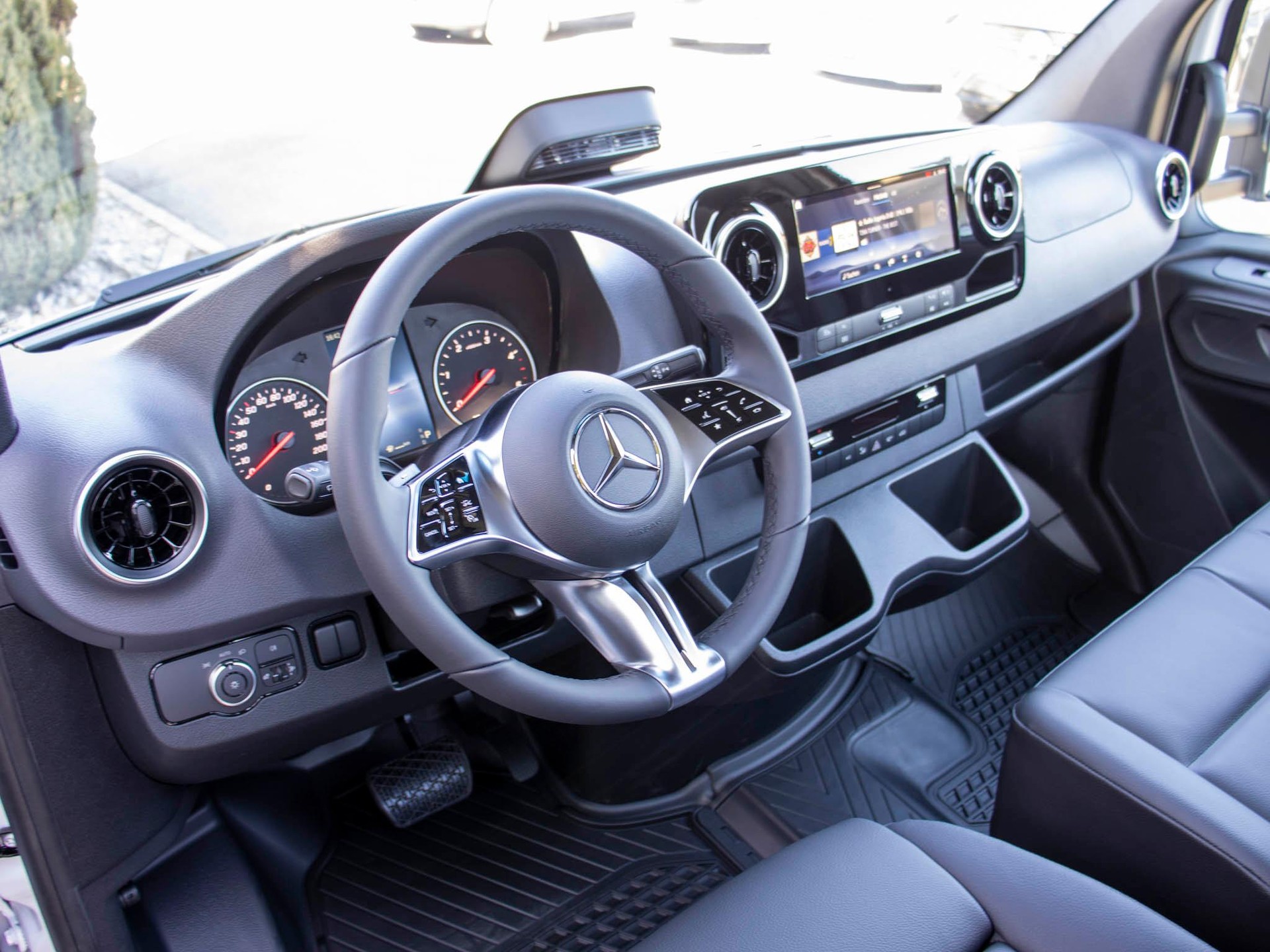 MERCEDES-BENZ Sprinter 317 CDI PRO CH Standard - 7