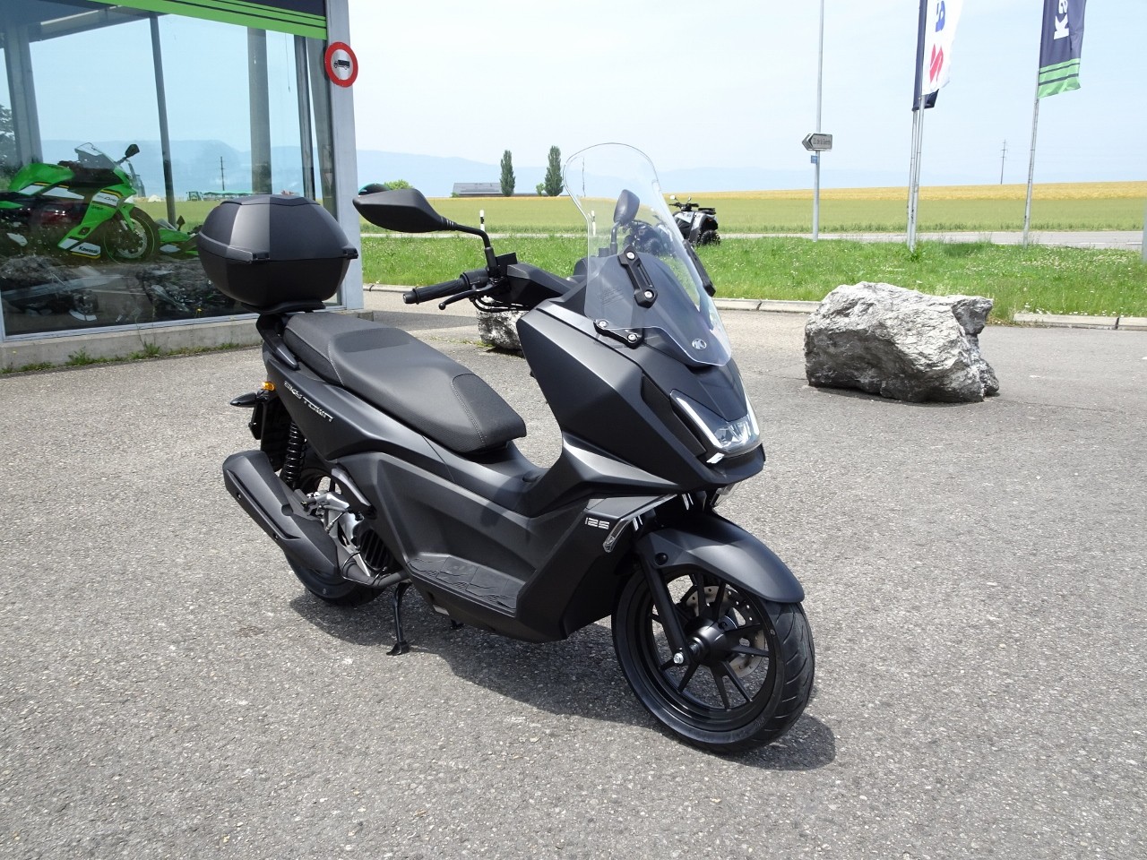 YAMAHA Kymco Sky Town 125