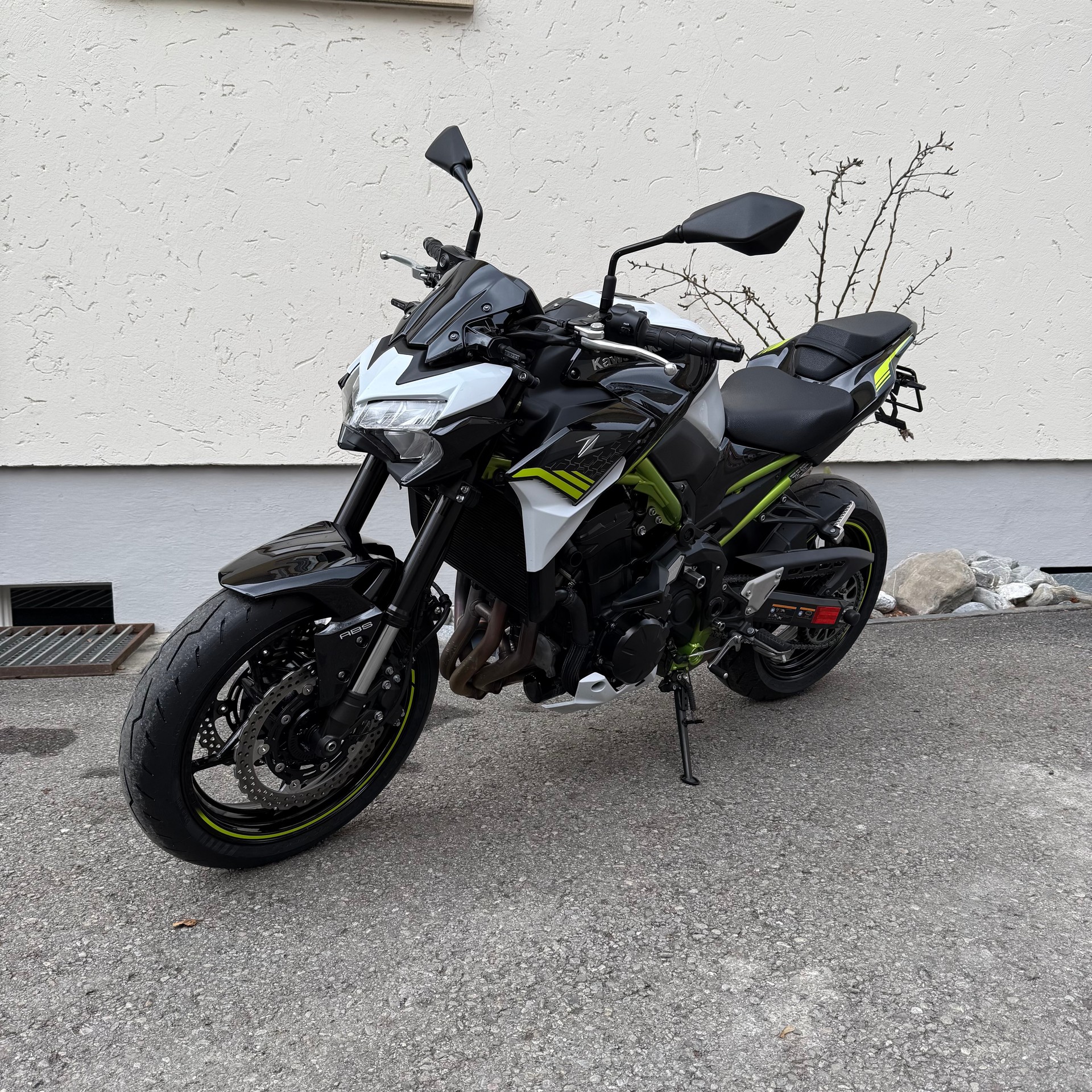KAWASAKI Z 900