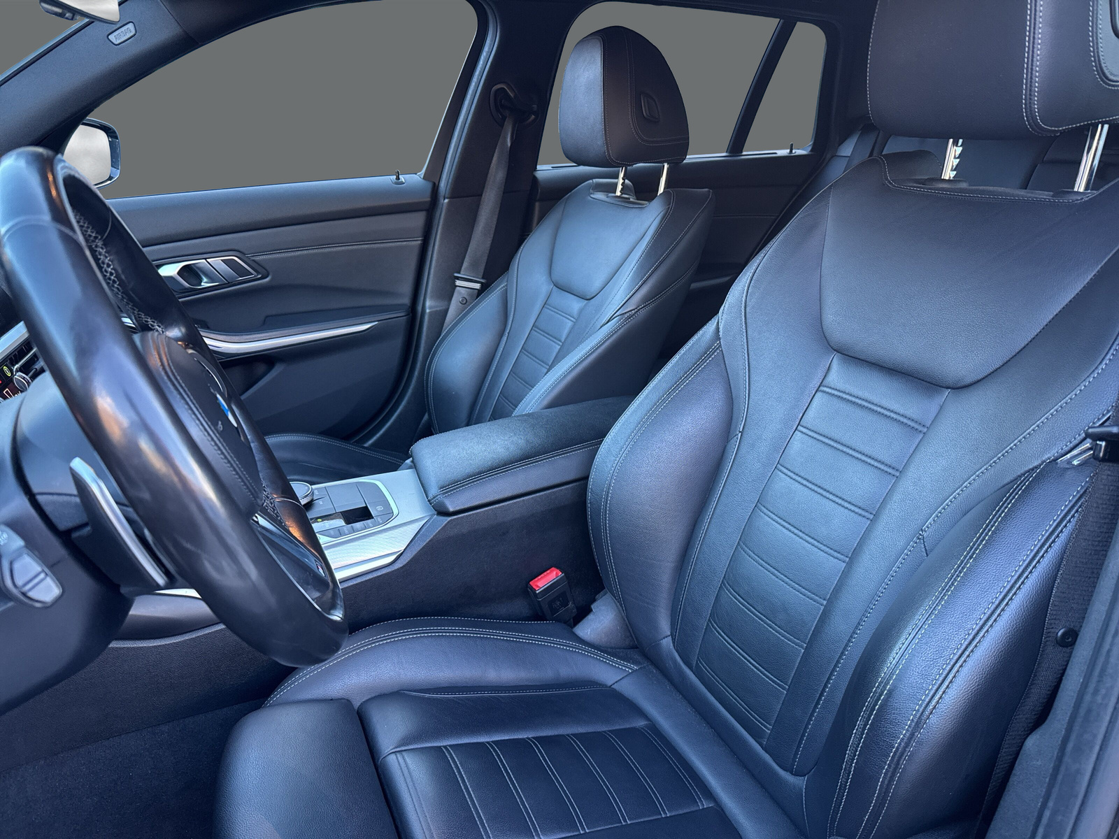 BMW 330d xDriveTouring MSport - 9