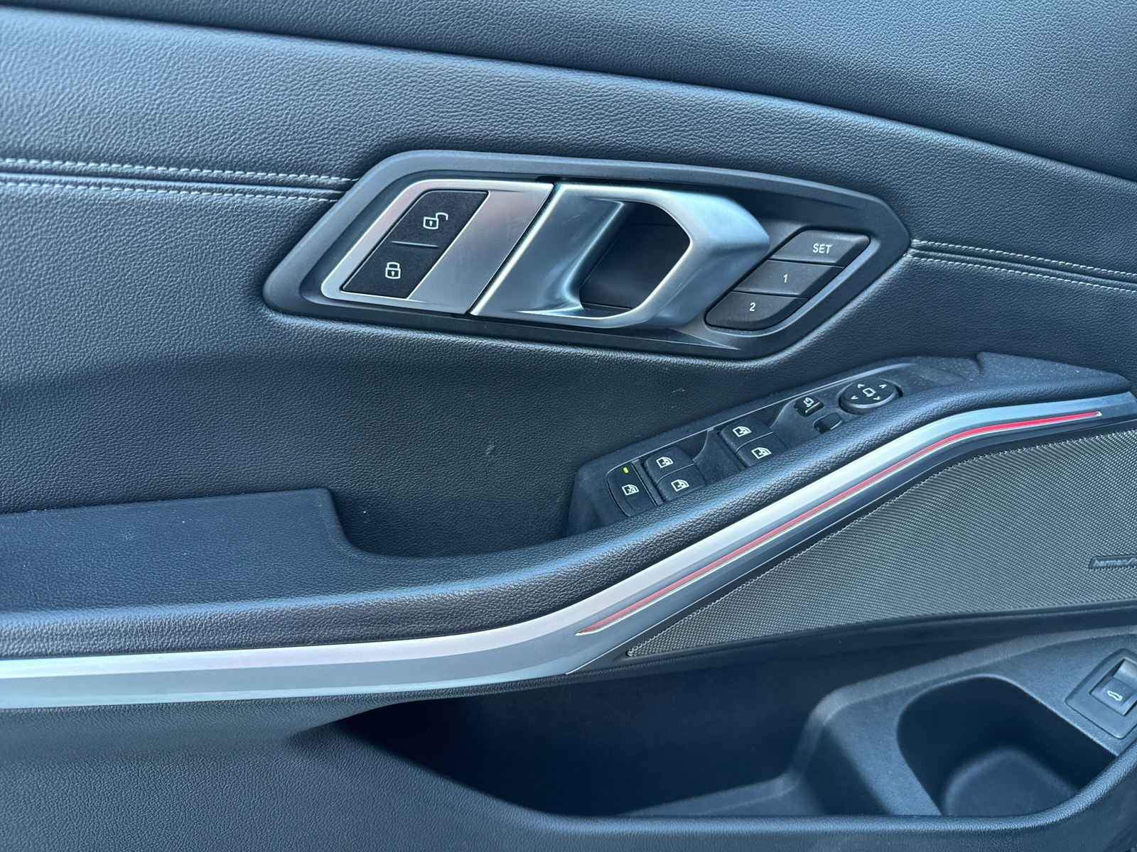 BMW 330d xDriveTouring MSport - 12