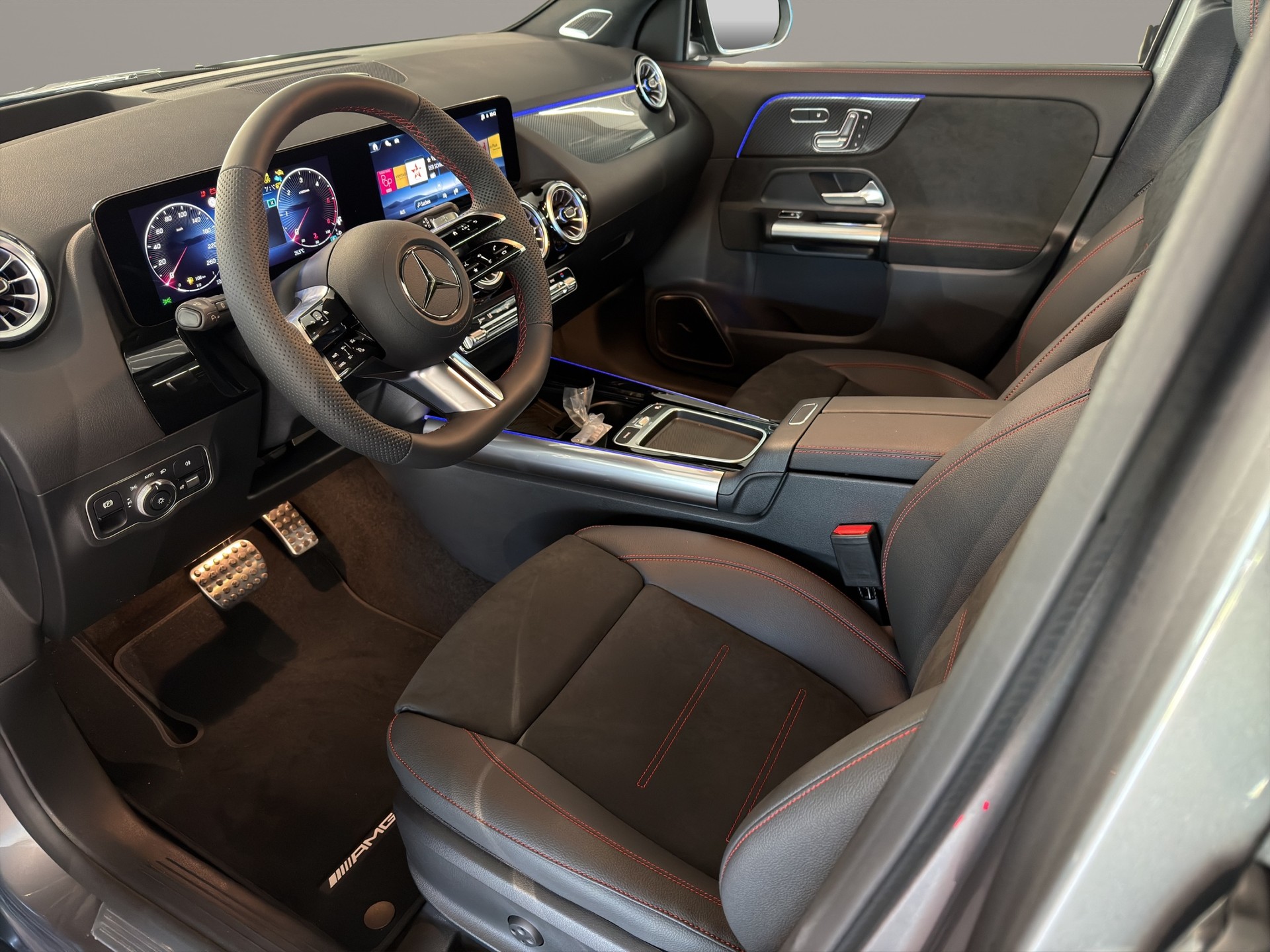 MERCEDES-BENZ GLA 220d 4Matic 8G-DCTSwiss Star - 9