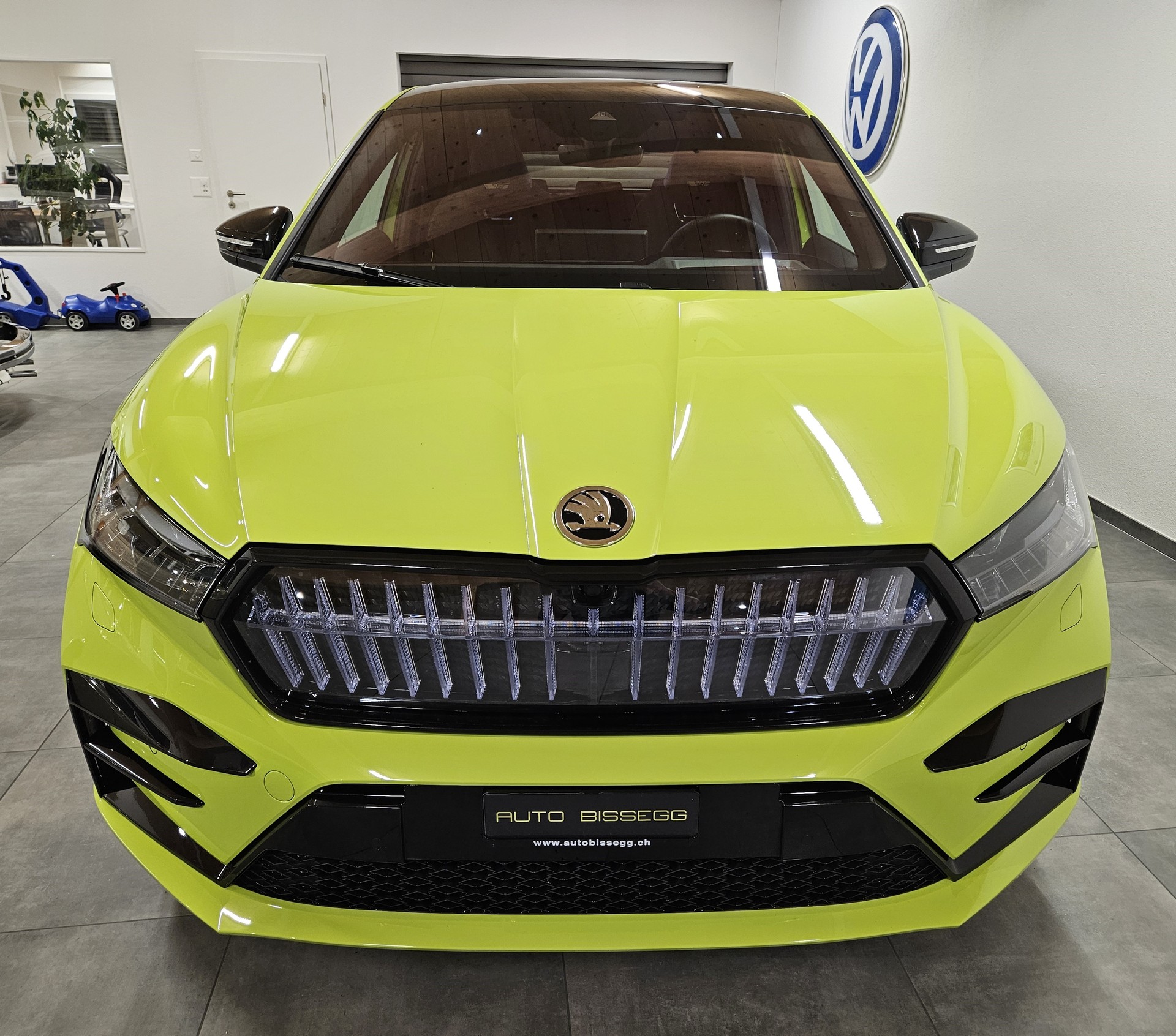 SKODA Enyaq Coupé RS 85 4x4 mit 340 PS und Anhängerkupplung - 2