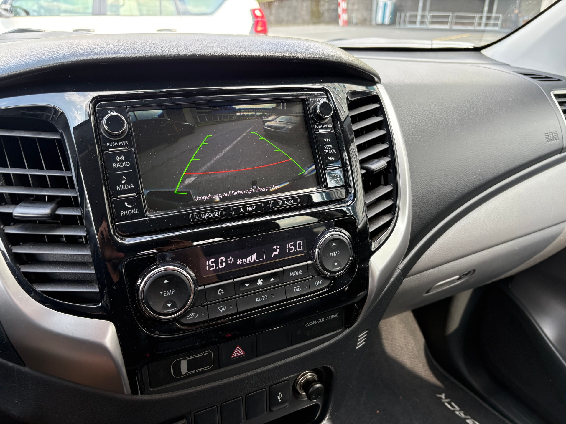FIAT Fullback LX 2.4 MJ DC Swiss 4WD A - 8