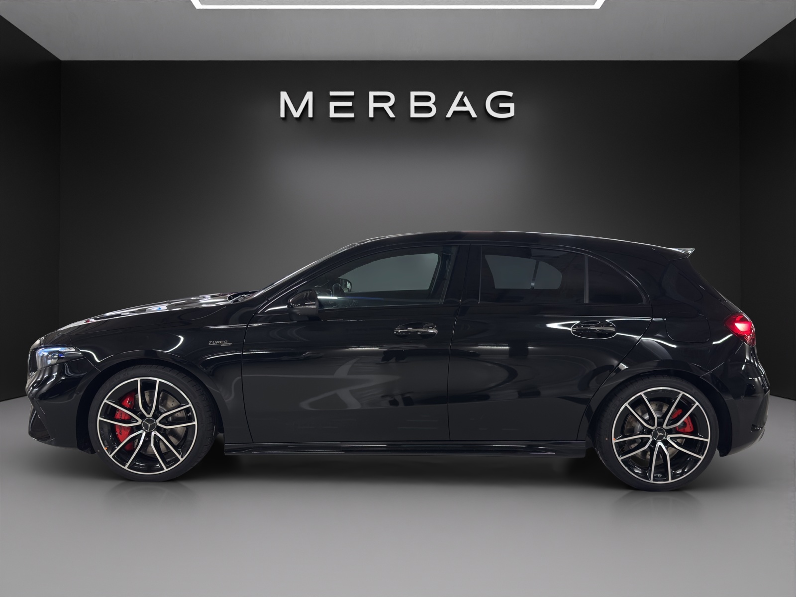 MERCEDES-BENZ A AMG 35 4Matic 8G-DCT - 4