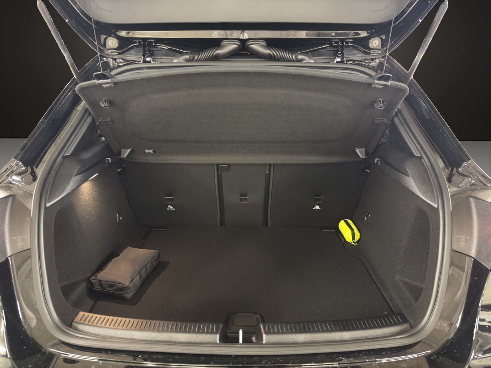 MERCEDES-BENZ A AMG 35 4Matic 8G-DCT - 16