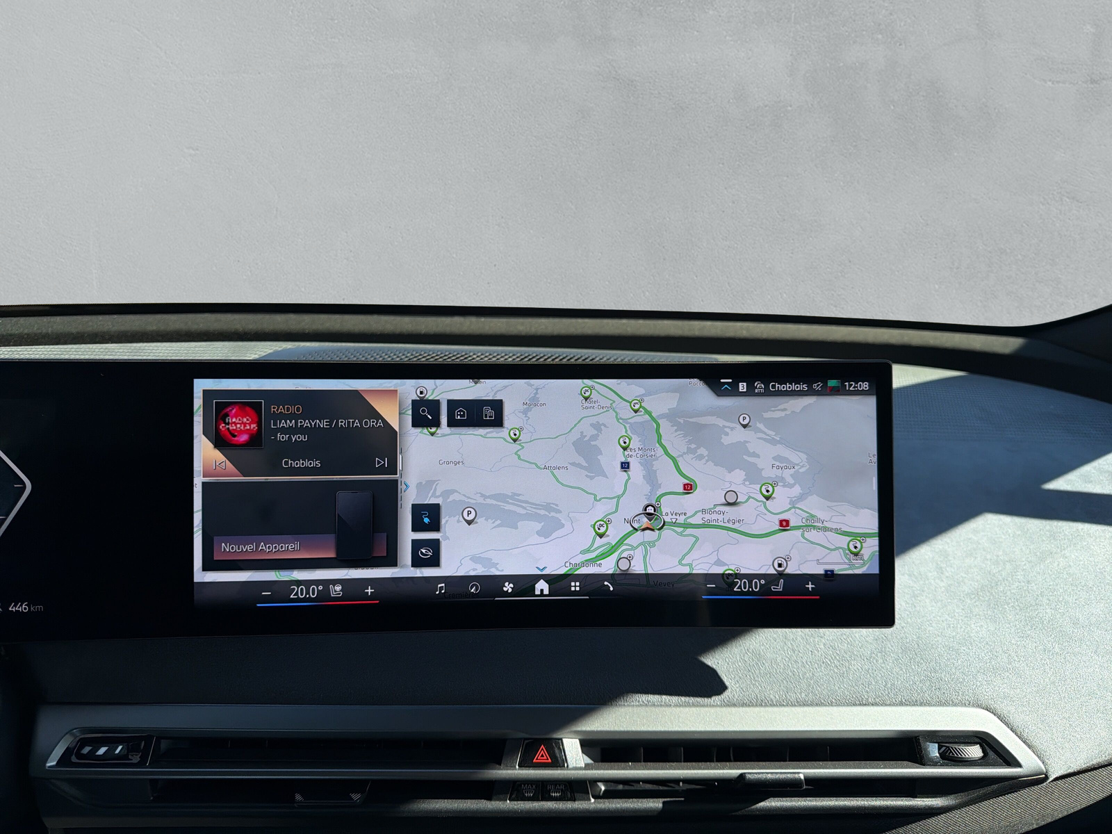 BMW iX xDrive60 M Sport - 14