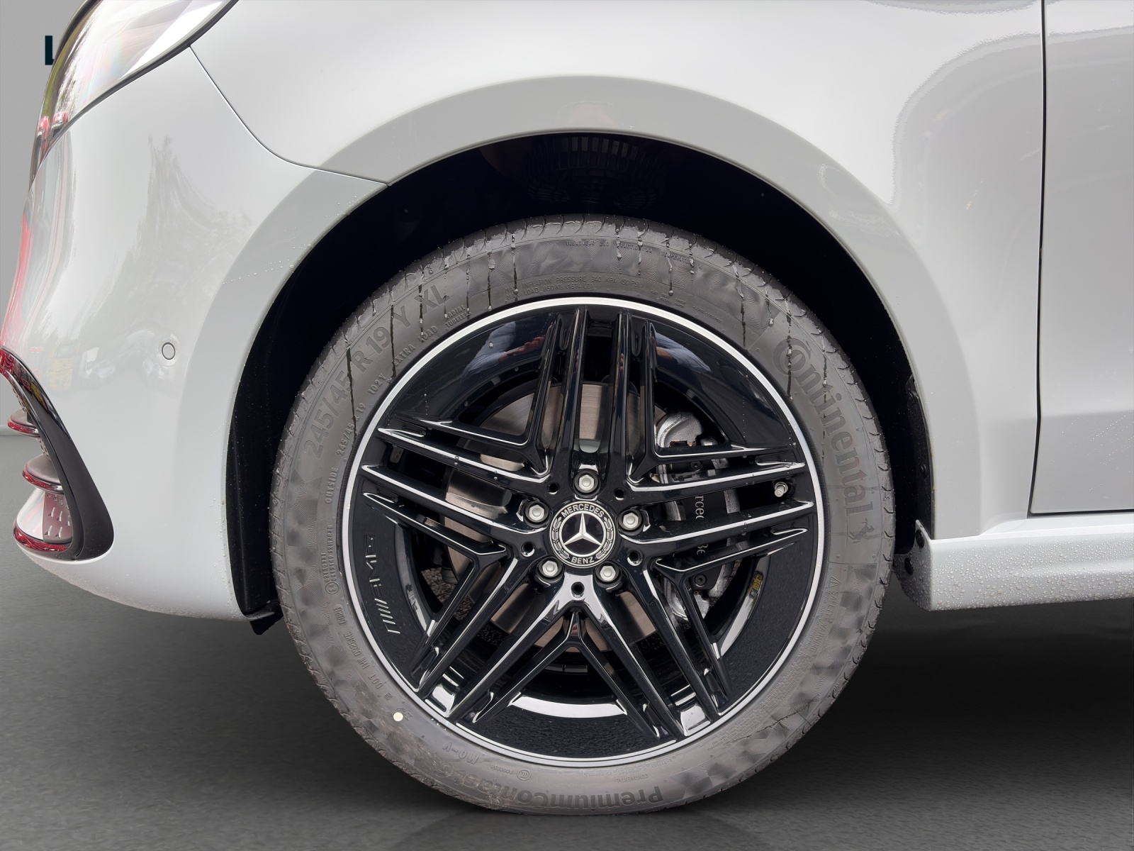 MERCEDES-BENZ V 300 d lang 4Matic Swiss Edition 9G-Tronic - 16