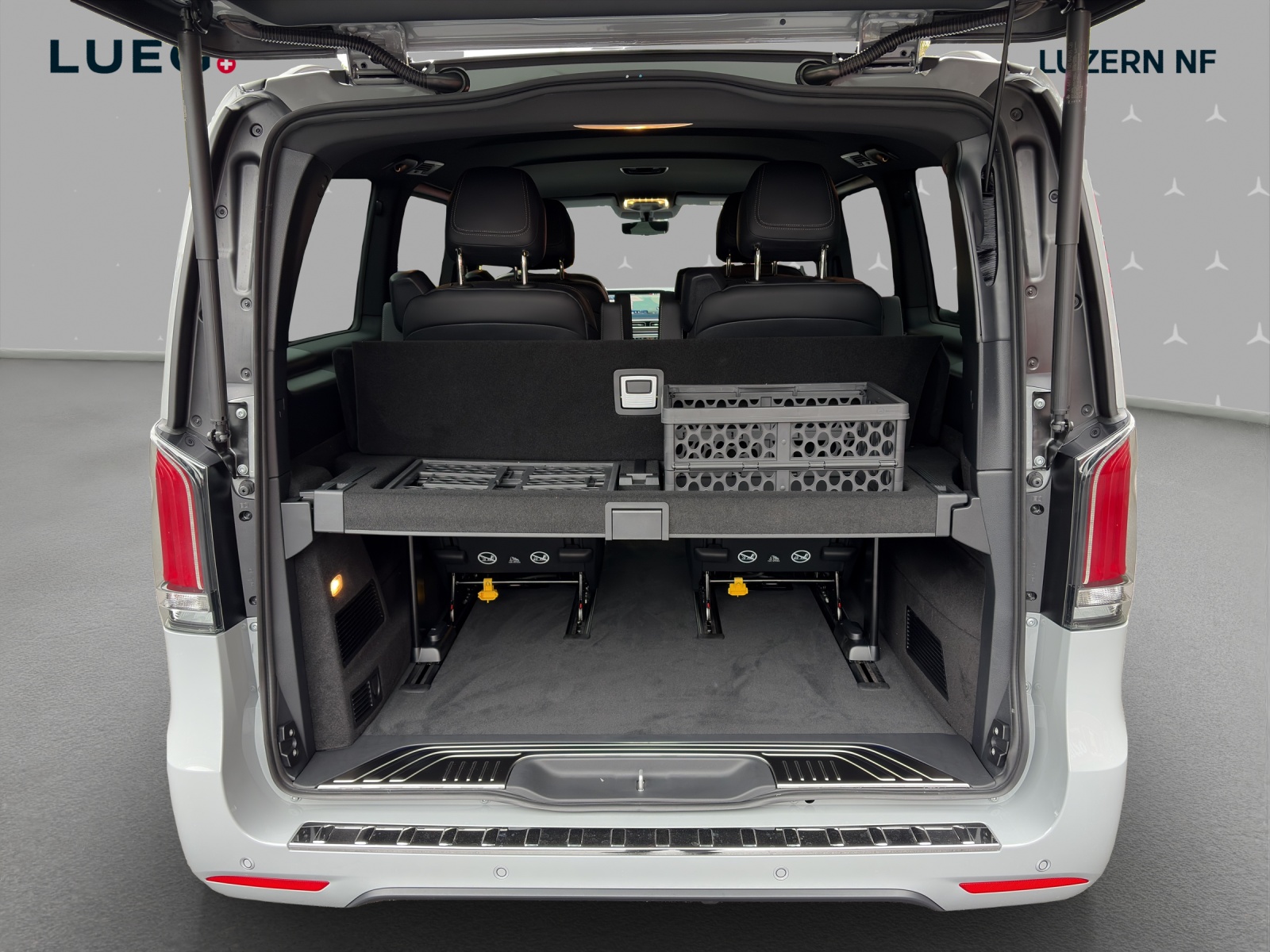 MERCEDES-BENZ V 300 d lang 4Matic Swiss Edition 9G-Tronic - 10