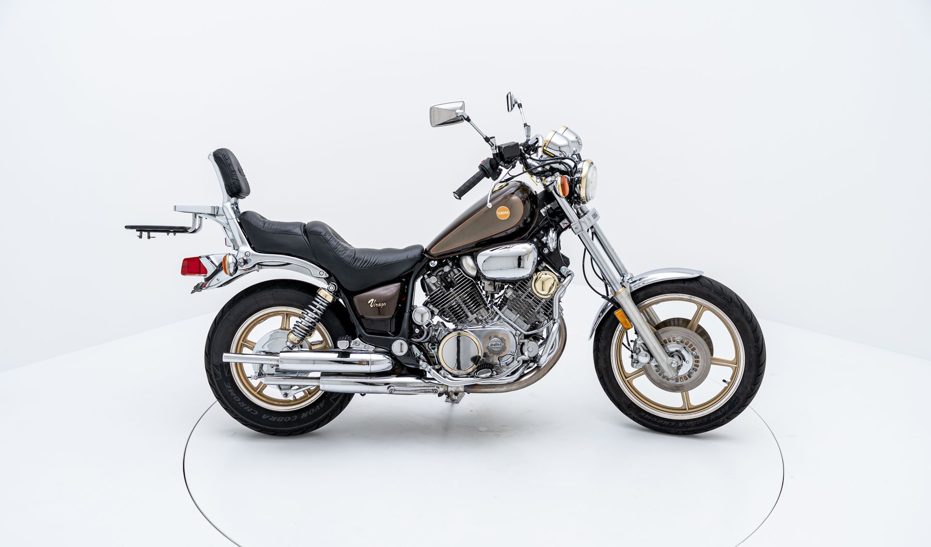 YAMAHA XV 1000 Virago - 1