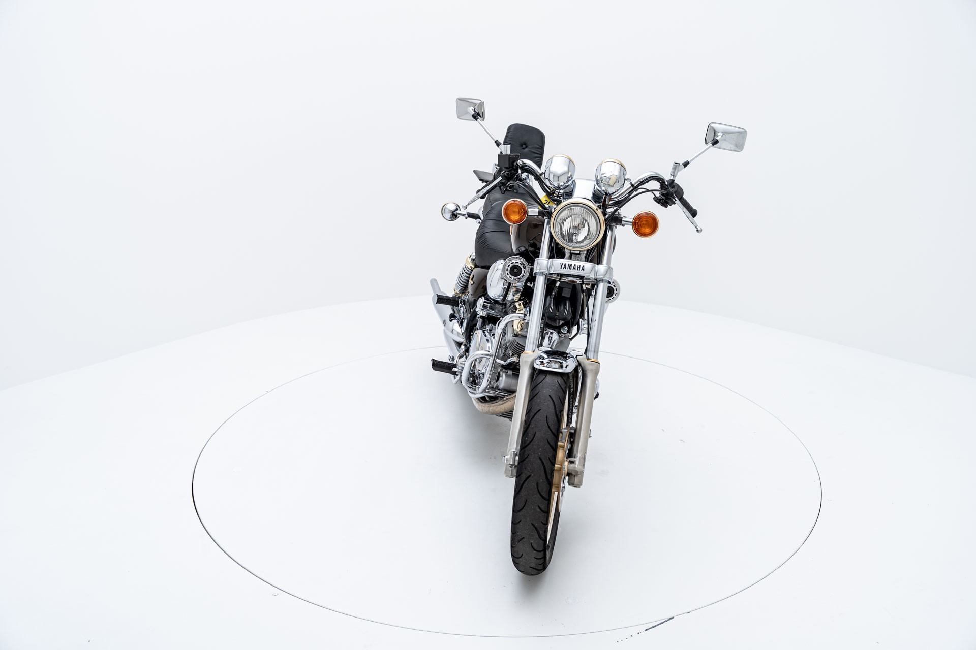 YAMAHA XV 1000 Virago - 7