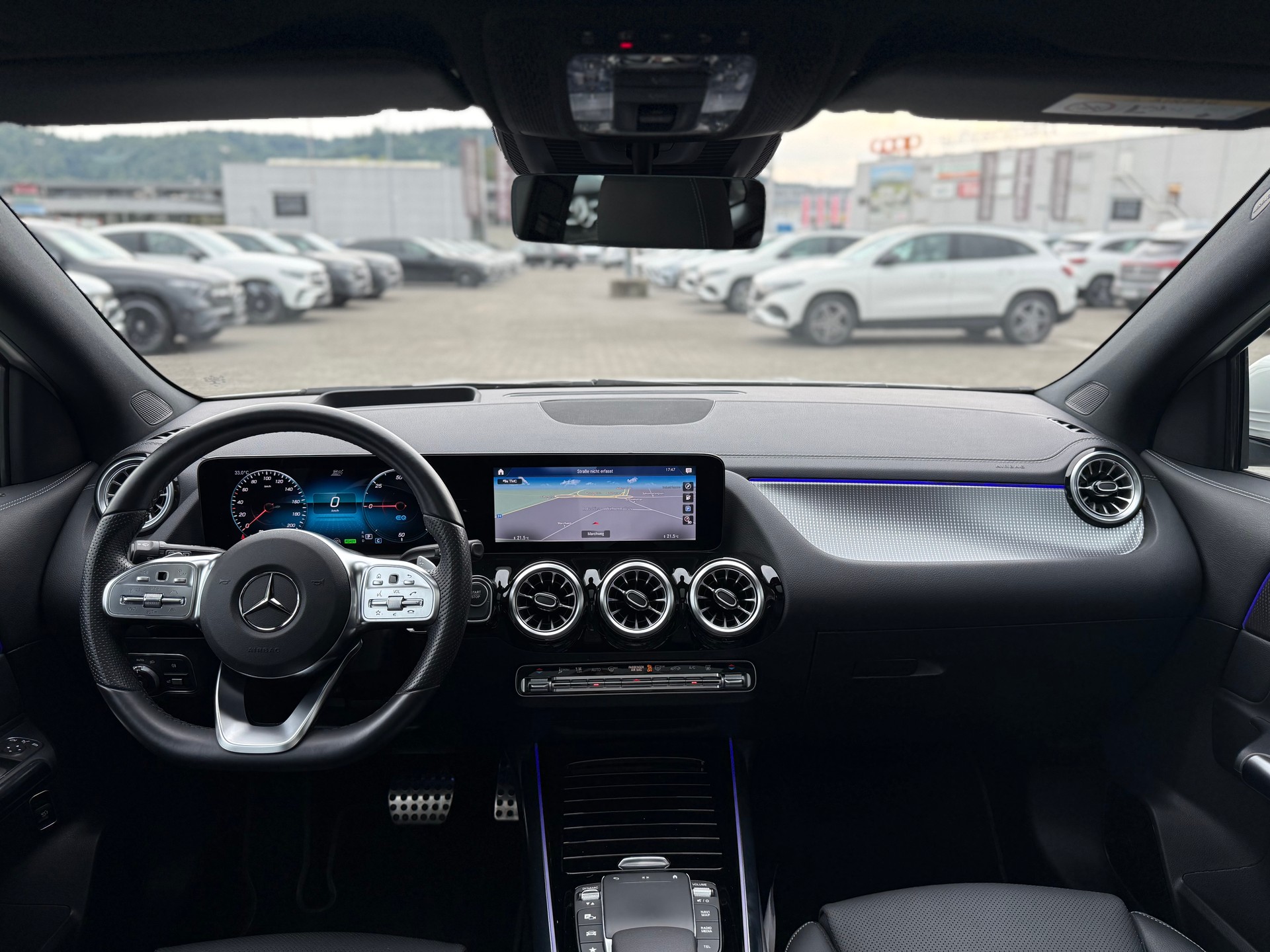 MERCEDES-BENZ EQA 300 AMG Line 4Matic - 4